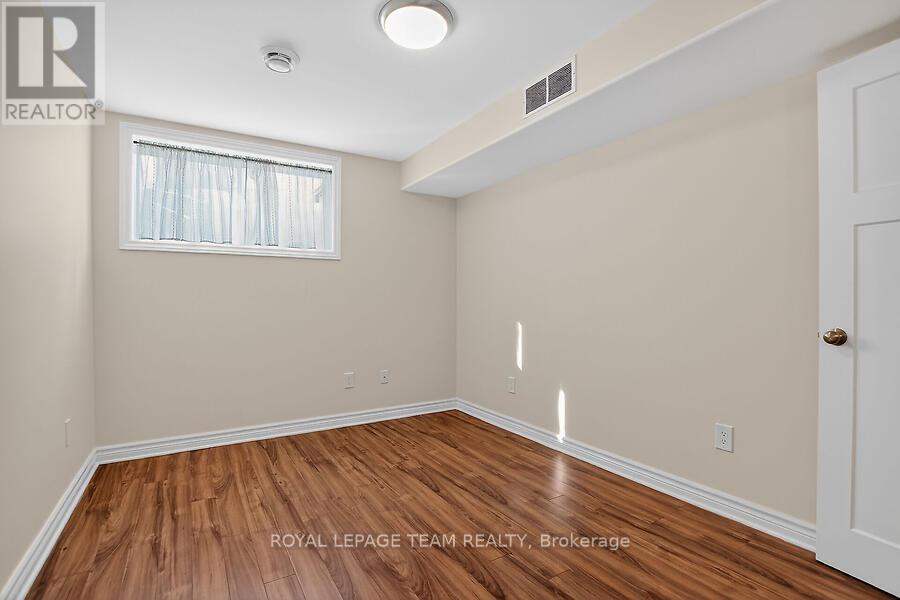 464 Honeyborne Street, Mississippi Mills, Ontario  K0A 1A0 - Photo 38 - X12800662