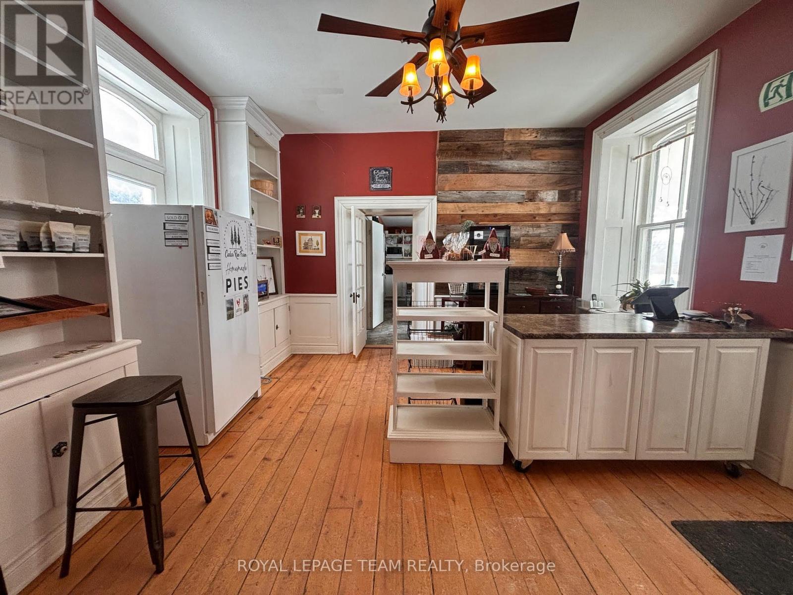 515 Main Street, North Dundas, Ontario  K0C 2K0 - Photo 15 - X12800674