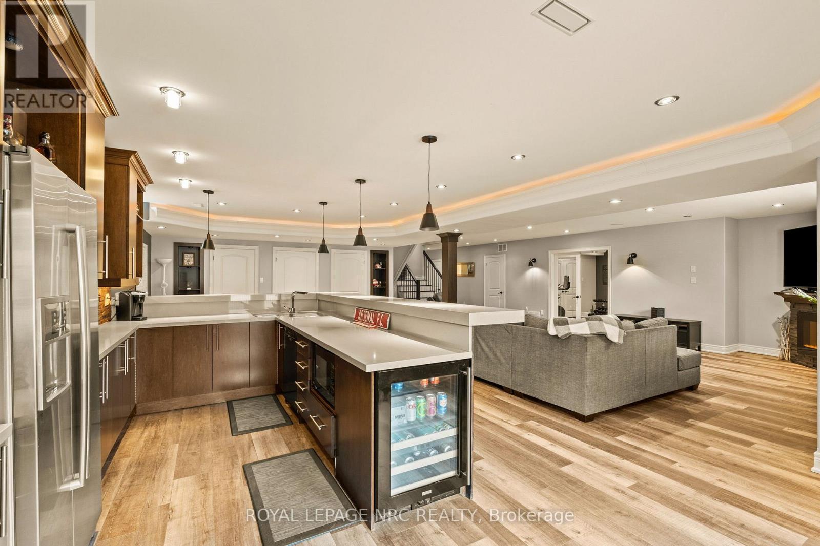 63 Terrace Drive, Grimsby, Ontario  L3M 1B6 - Photo 34 - X12800660