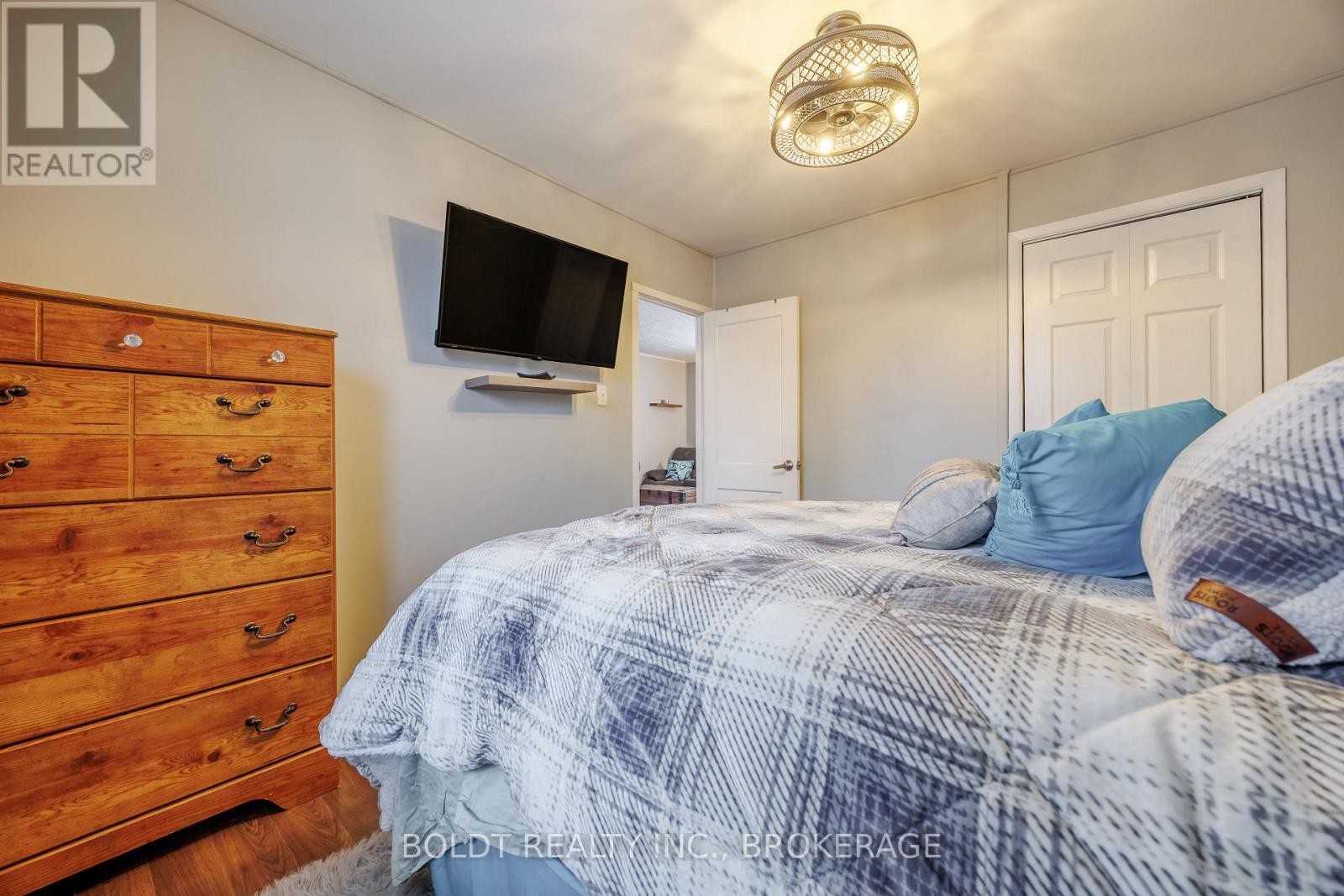 42 Barley Drive, St. Catharines (Oakdale), Ontario  L2P 2M5 - Photo 11 - X12800668