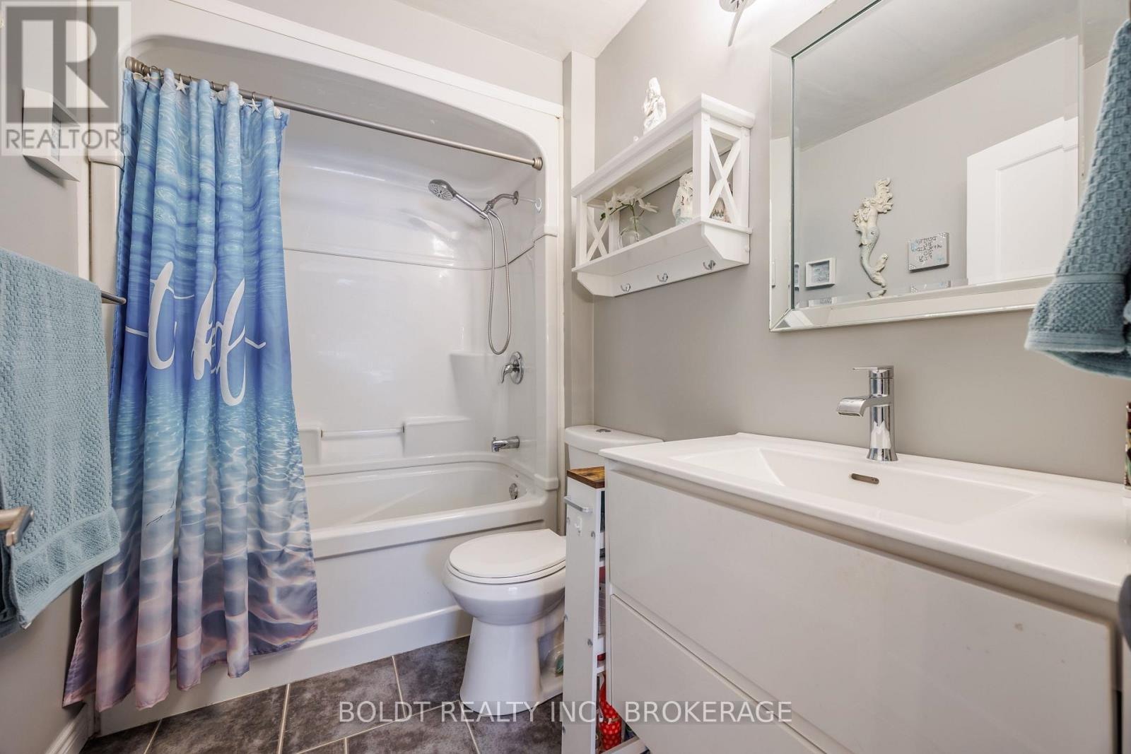 42 Barley Drive, St. Catharines (Oakdale), Ontario  L2P 2M5 - Photo 14 - X12800668