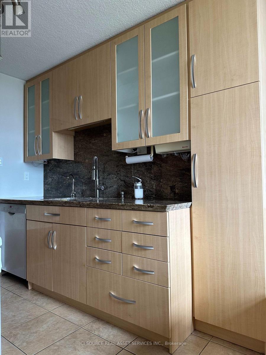 1712 - 205 Hilda Avenue, Toronto, Ontario  M2M 4B1 - Photo 3 - C12800692