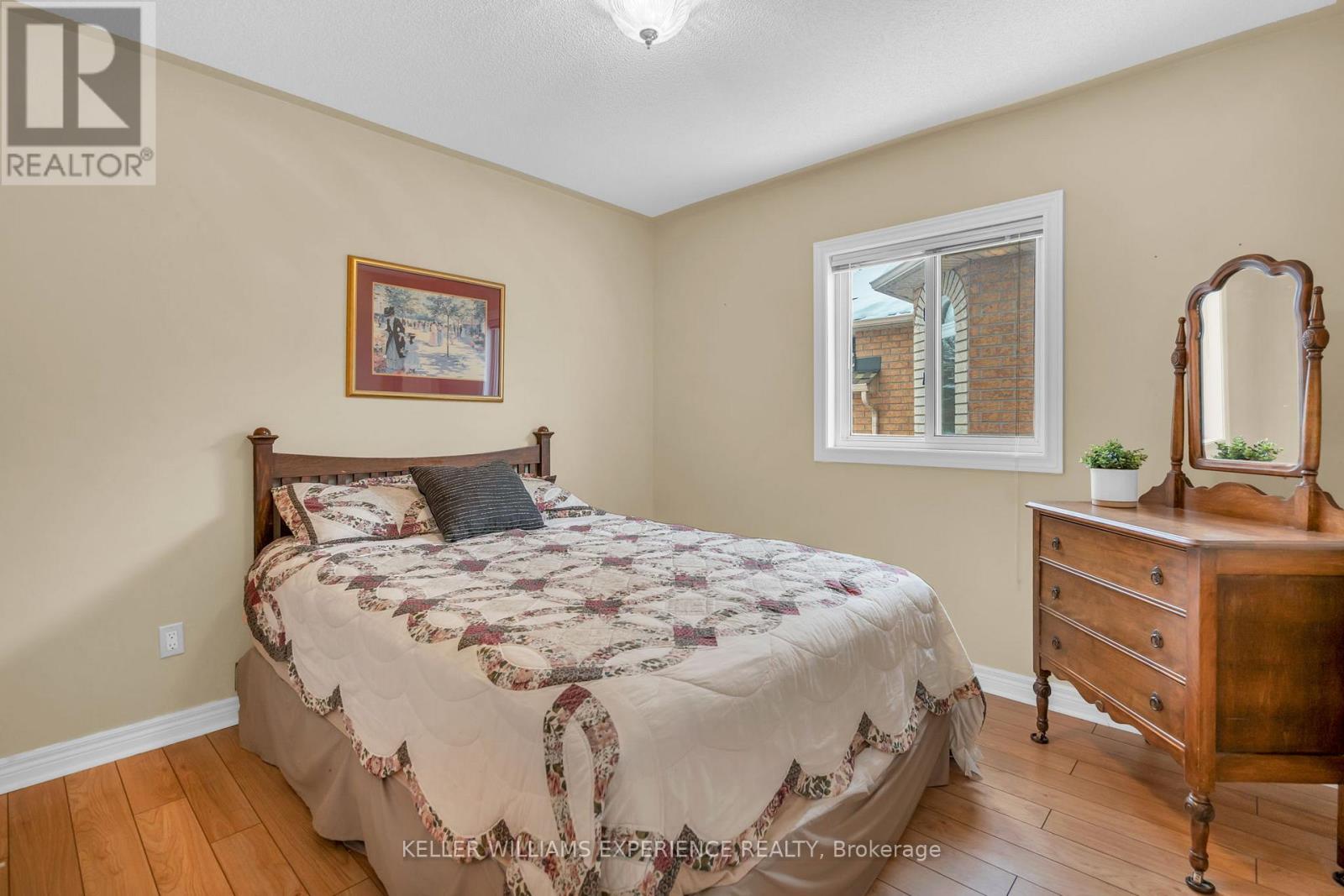 59 Rinaldo Road, Georgina, Ontario  L4P 3X9 - Photo 13 - N12800678