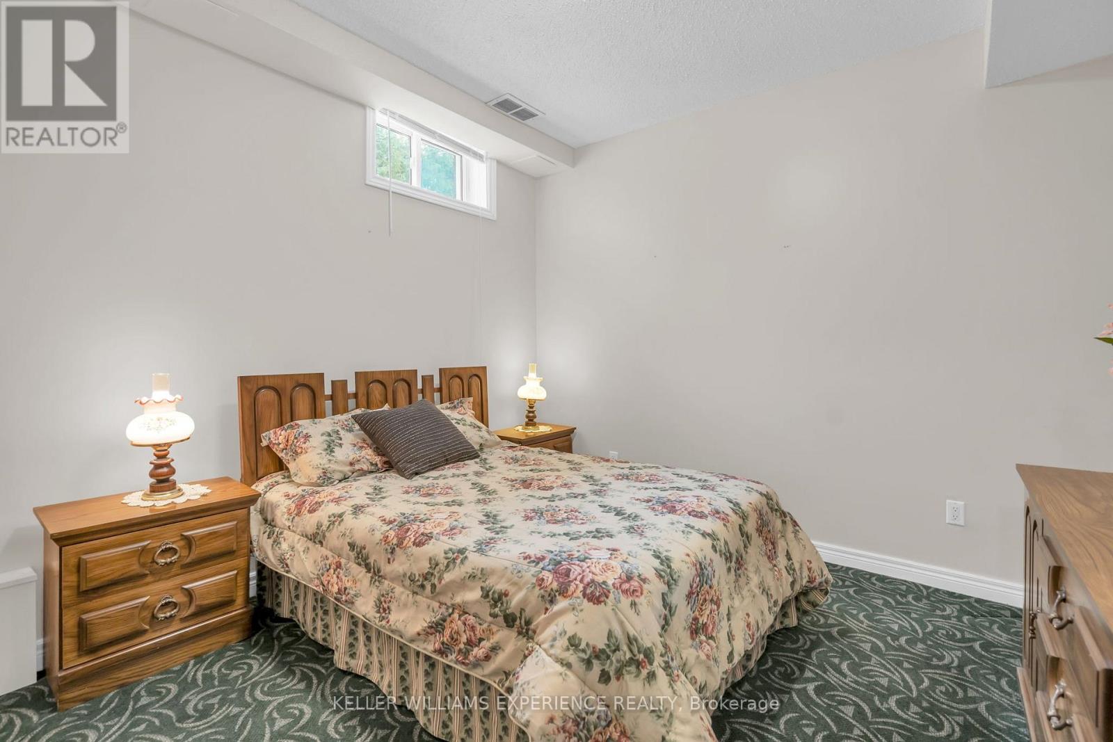 59 Rinaldo Road, Georgina, Ontario  L4P 3X9 - Photo 17 - N12800678