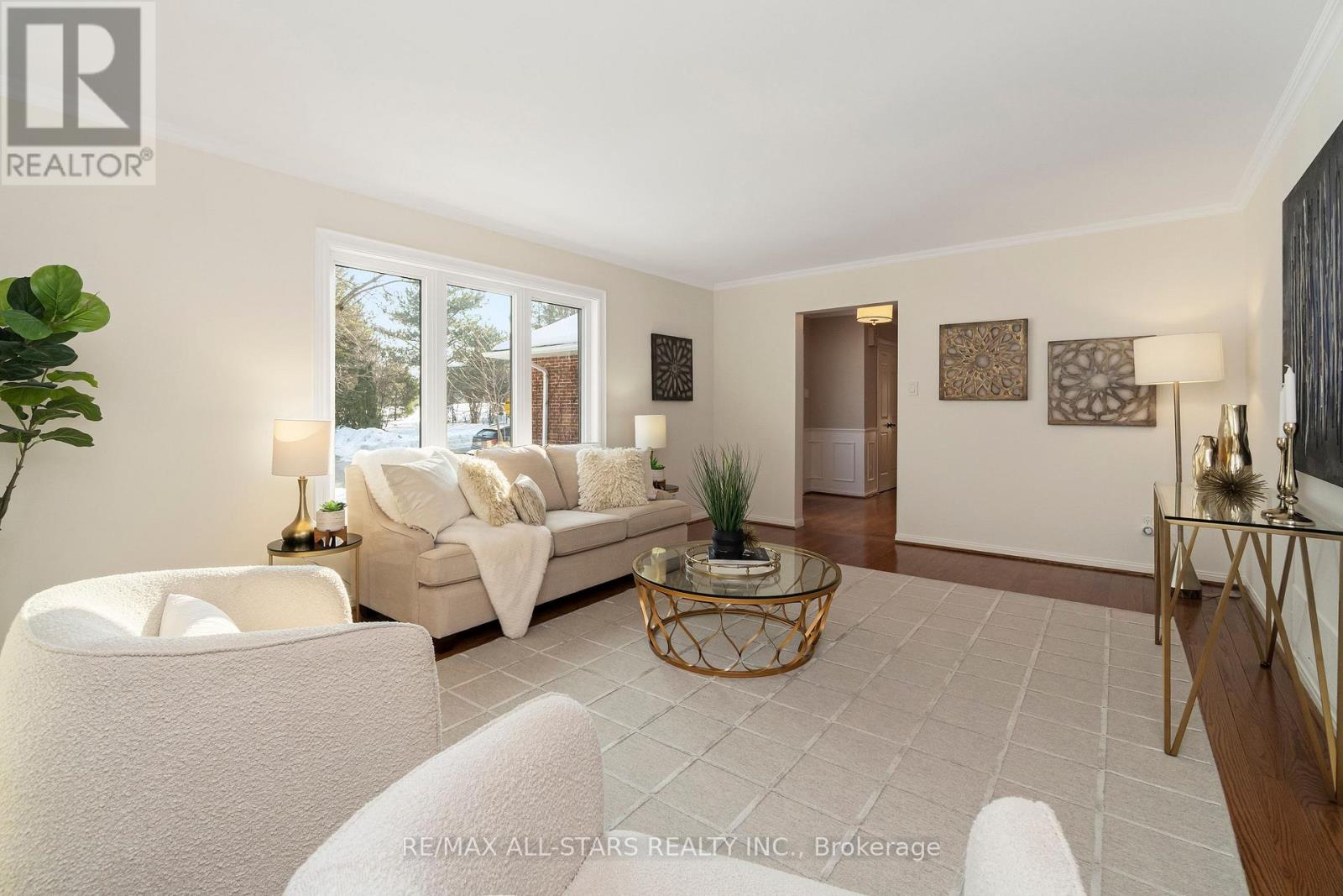 129 Briarwood Road, Markham (Unionville), Ontario  L3R 2X1 - Photo 4 - N12800686