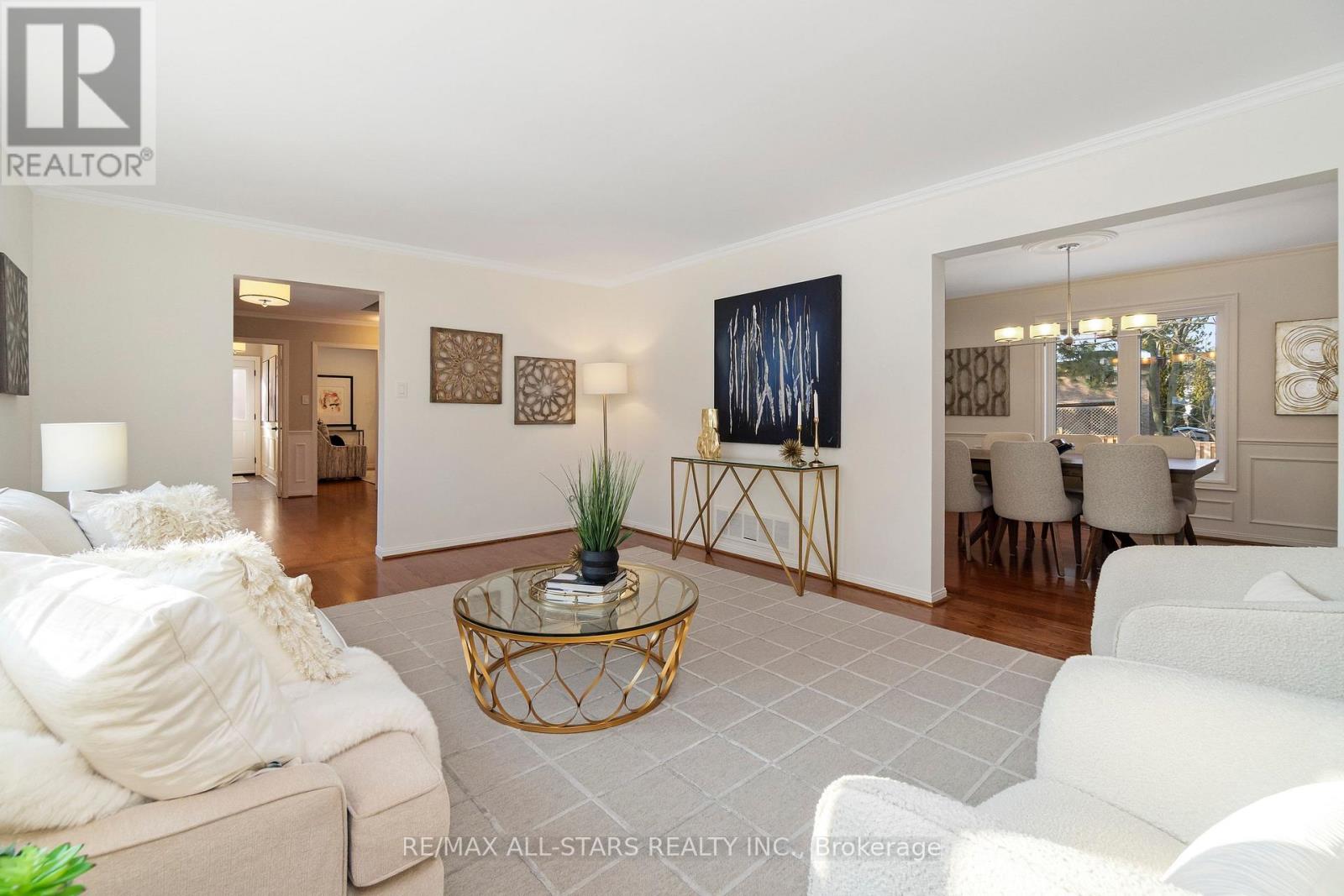 129 Briarwood Road, Markham (Unionville), Ontario  L3R 2X1 - Photo 5 - N12800686