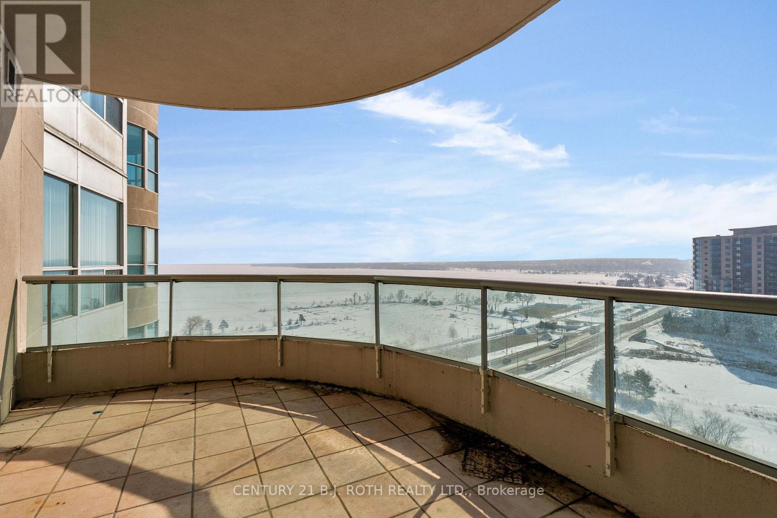 1402 - 2 Toronto Street, Barrie (City Centre), Ontario  L4N 9R2 - Photo 11 - S12800656