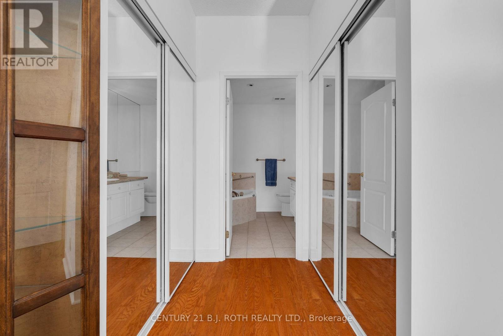 1402 - 2 Toronto Street, Barrie (City Centre), Ontario  L4N 9R2 - Photo 15 - S12800656