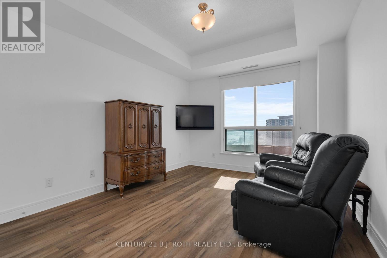 1402 - 2 Toronto Street, Barrie (City Centre), Ontario  L4N 9R2 - Photo 17 - S12800656