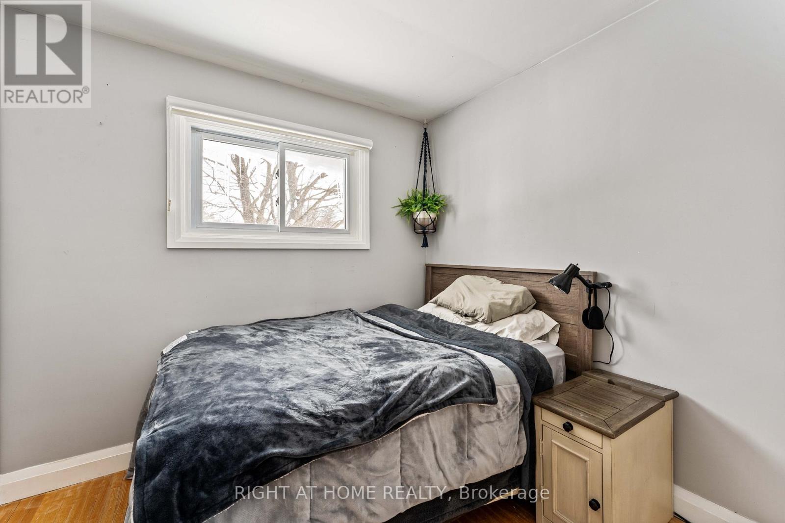 2 Quinn Avenue, Orillia, Ontario  L3V 3H5 - Photo 12 - S12800680