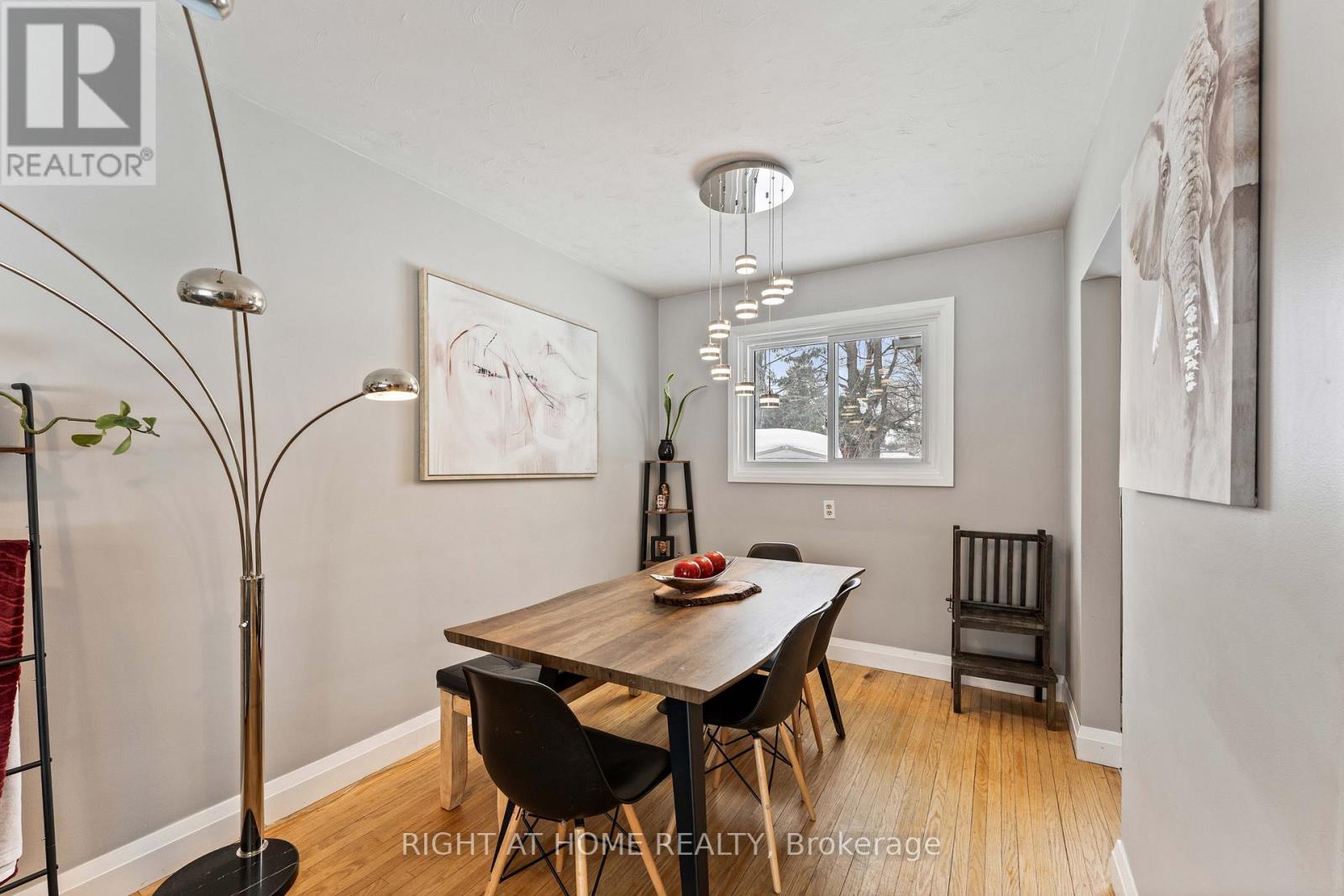 2 Quinn Avenue, Orillia, Ontario  L3V 3H5 - Photo 4 - S12800680