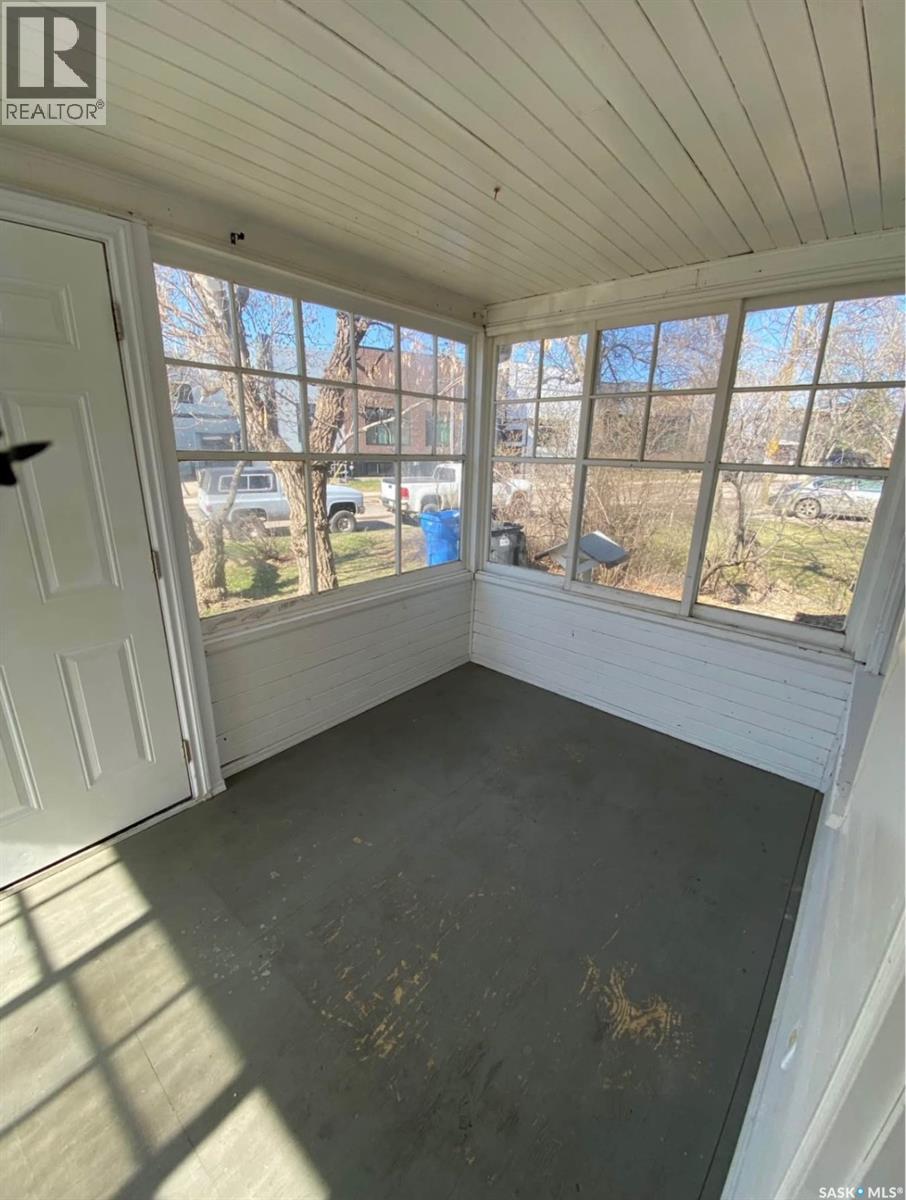 1113 Valley Street, Estevan, Saskatchewan  S4A 0E3 - Photo 10 - SK028812