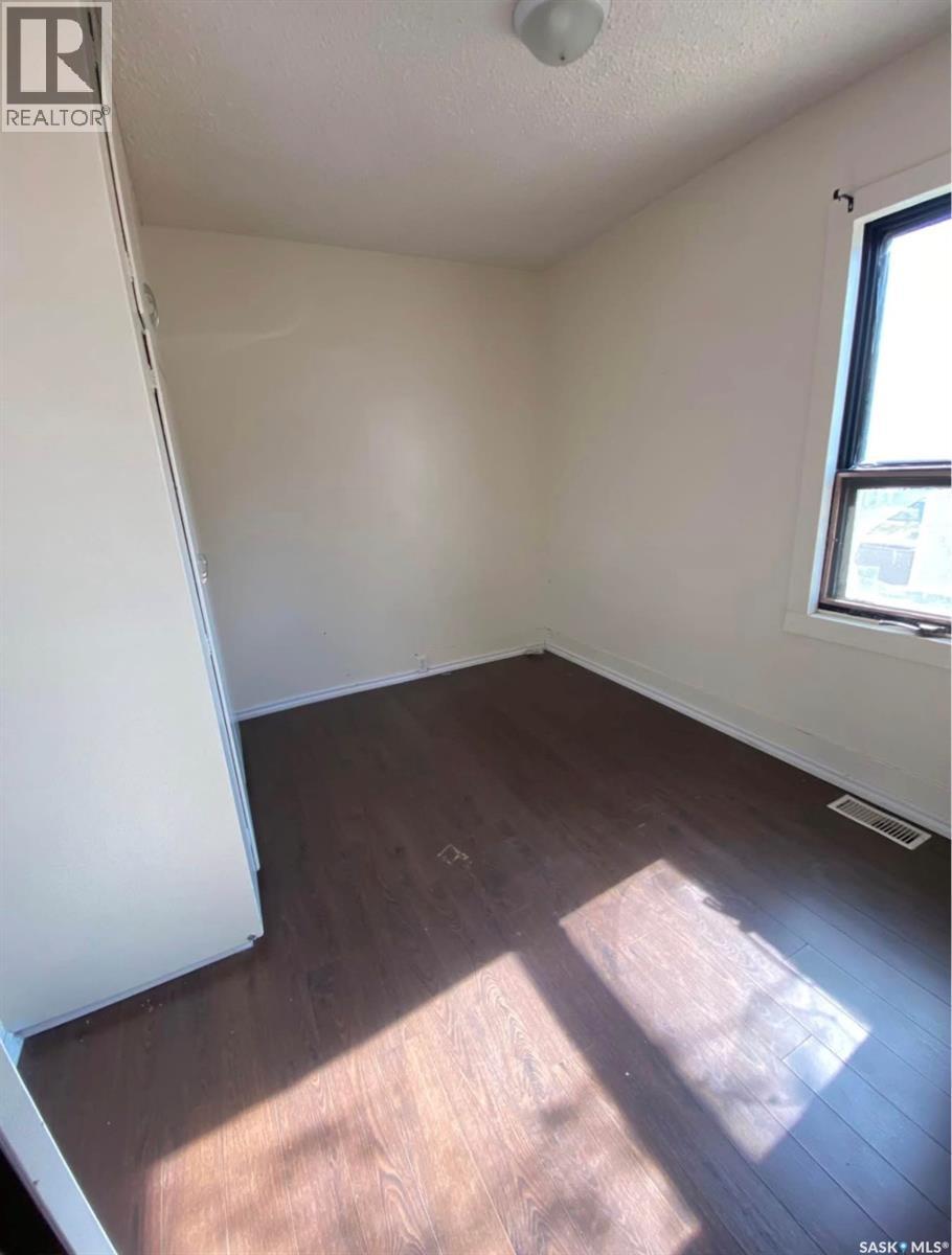 1113 Valley Street, Estevan, Saskatchewan  S4A 0E3 - Photo 6 - SK028812