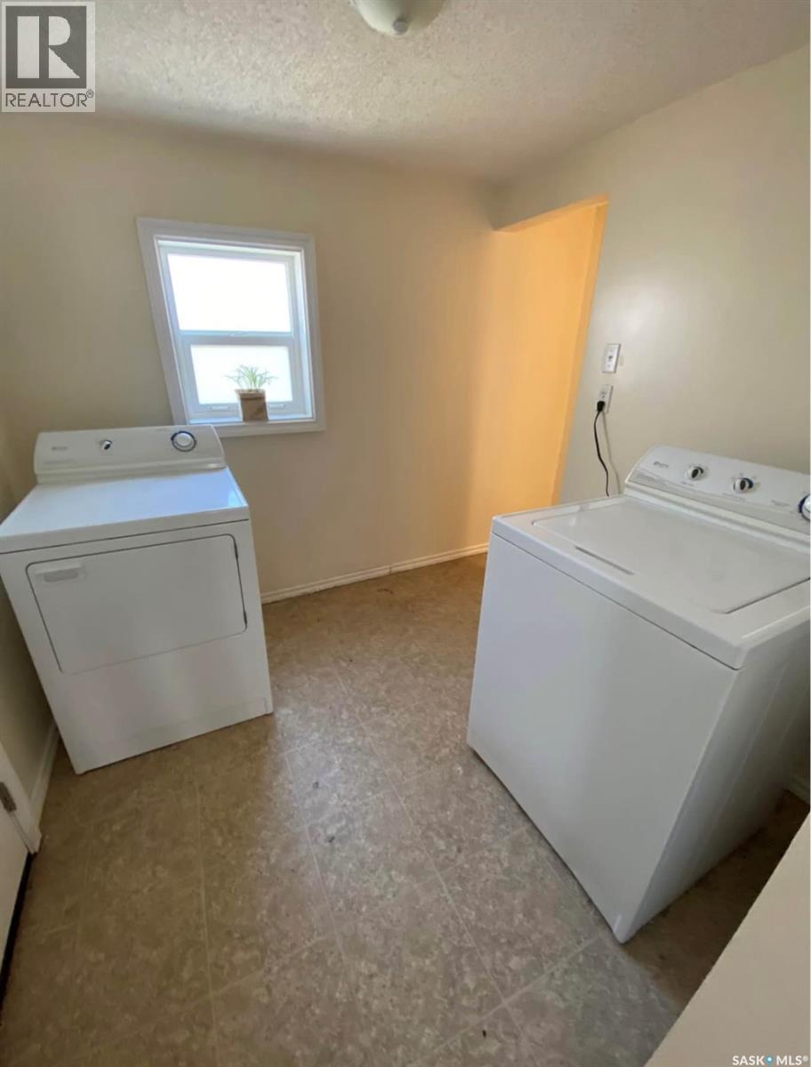 1113 Valley Street, Estevan, Saskatchewan  S4A 0E3 - Photo 9 - SK028812