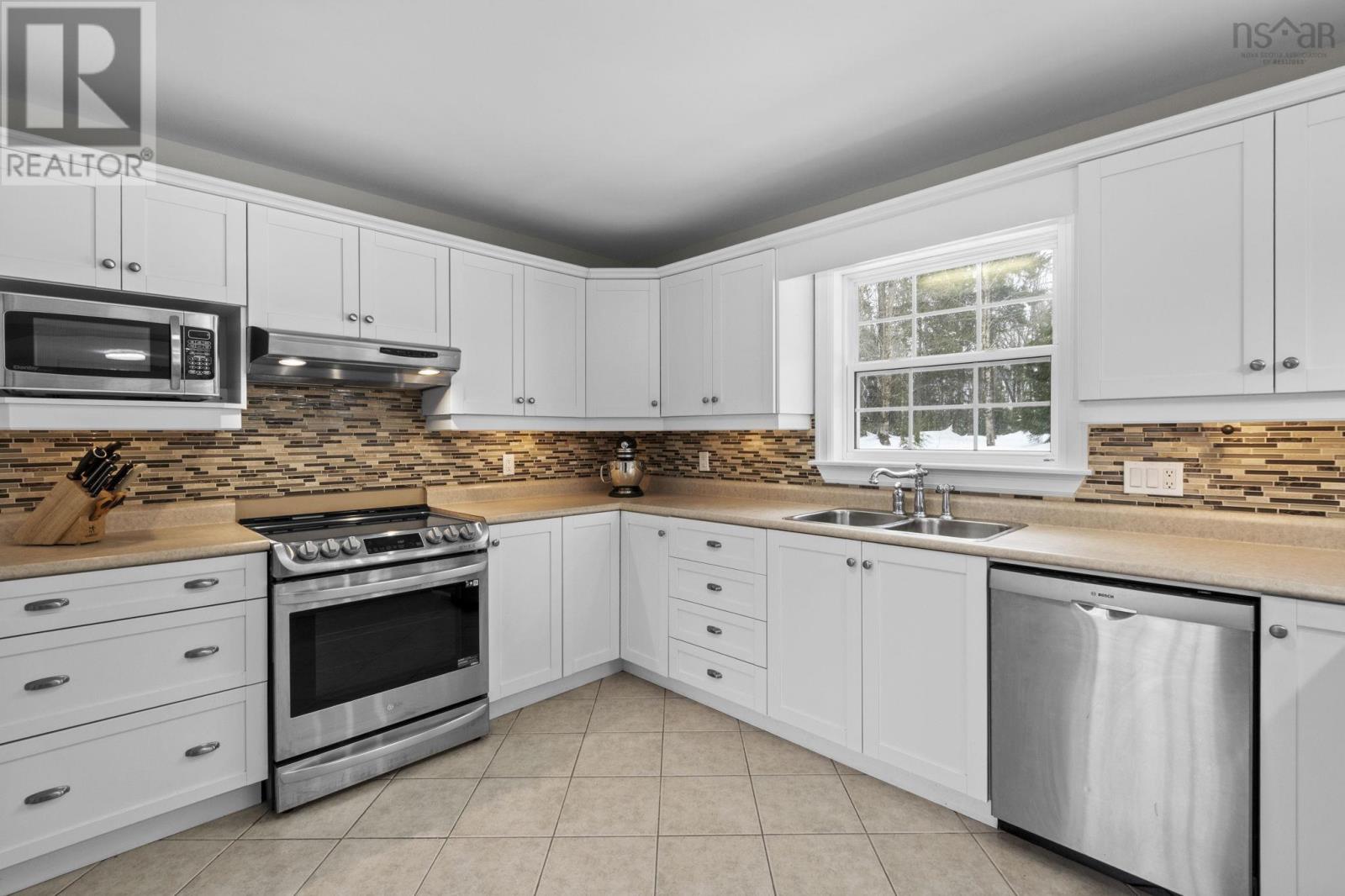 116 Ethan Drive, Windsor Junction, Nova Scotia  B2T 1R1 - Photo 11 - 202603004