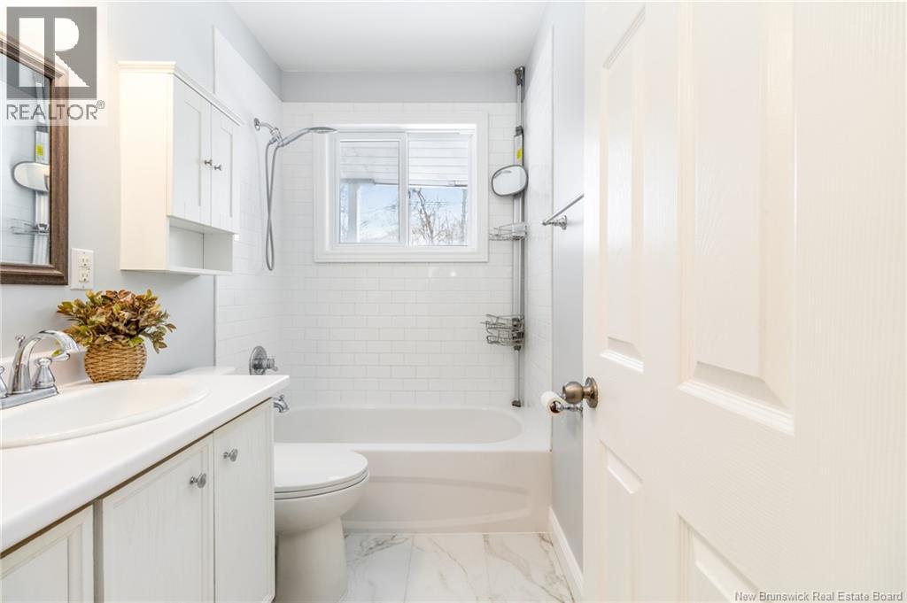 30 Canterbury Drive, Fredericton, New Brunswick  E3B 4L6 - Photo 19 - NB133621