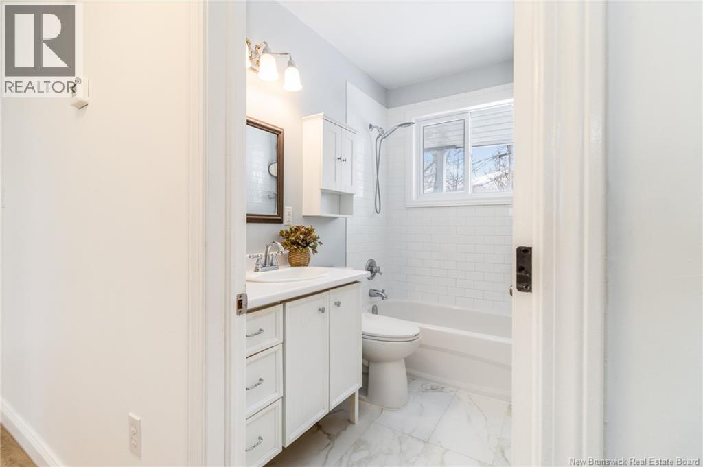 30 Canterbury Drive, Fredericton, New Brunswick  E3B 4L6 - Photo 21 - NB133621