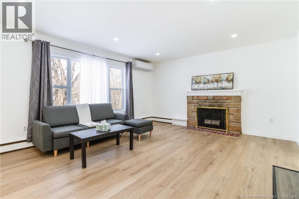 30 Canterbury Drive, Fredericton, New Brunswick  E3B 4L6 - Photo 9 - NB133621
