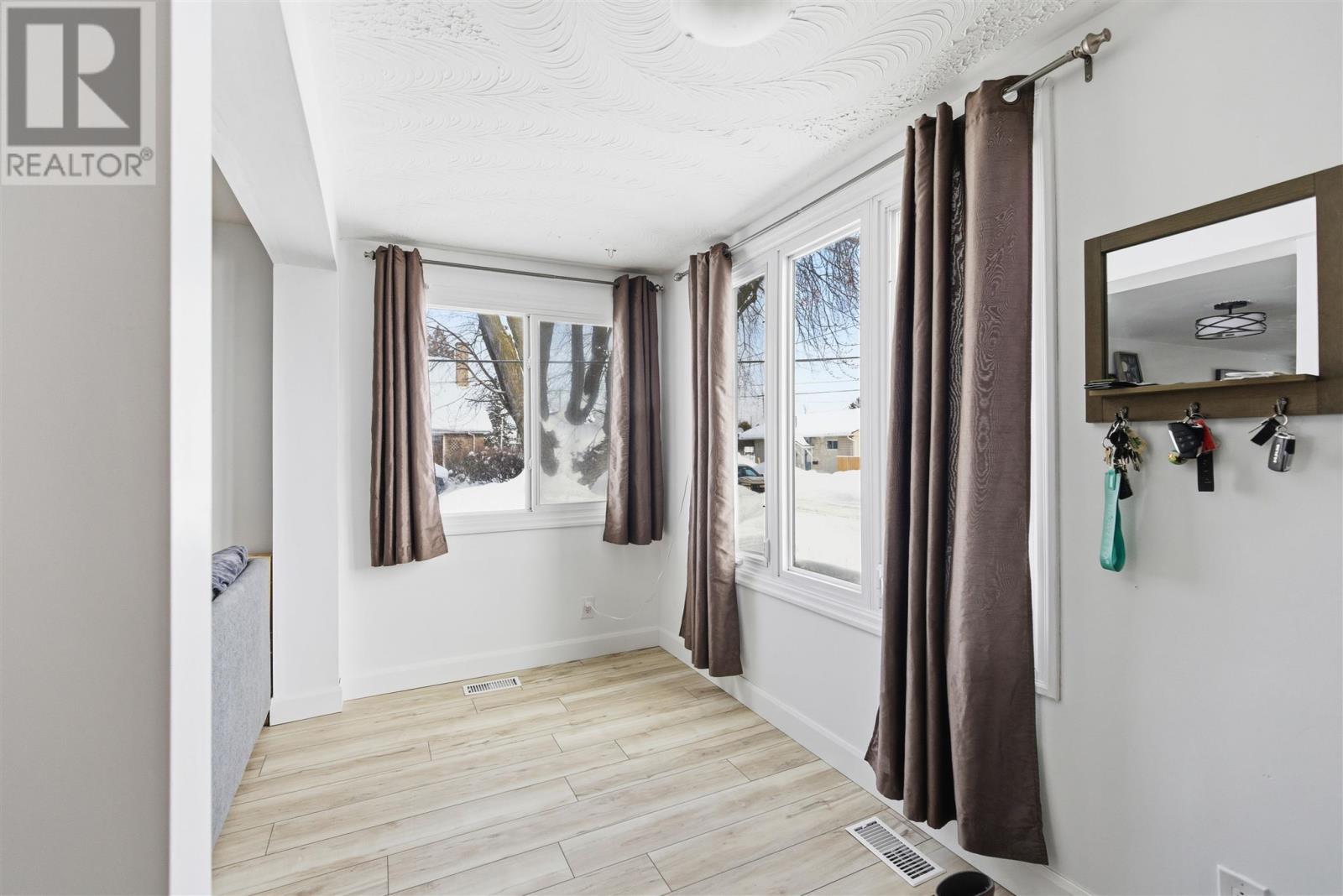 295 Fifth Ave, Sault Ste. Marie, Ontario  P6C 4L4 - Photo 13 - SM260257