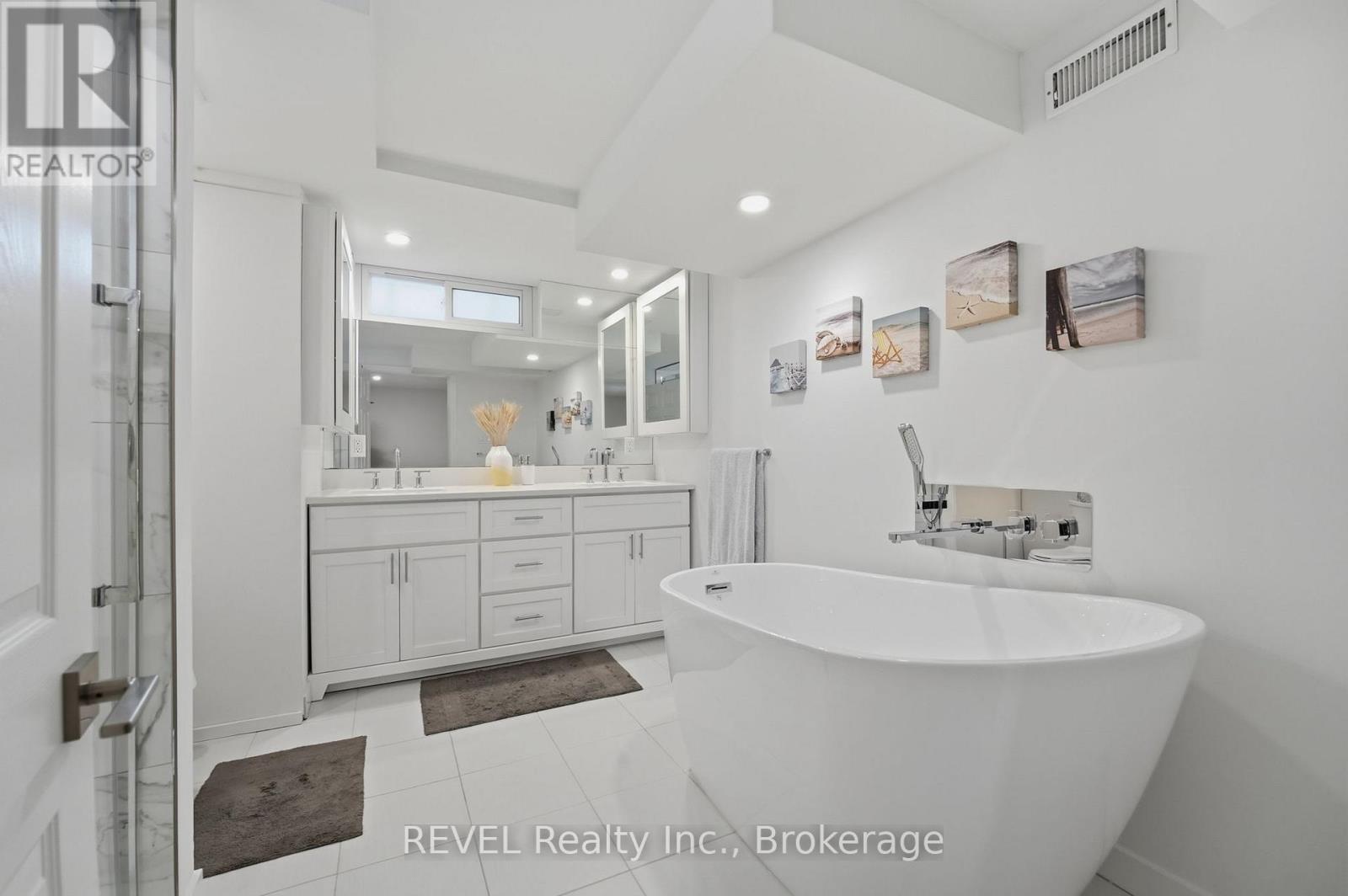 13 Crestcombe Road, St. Catharines, Ontario  L2S 2J5 - Photo 35 - X12800732