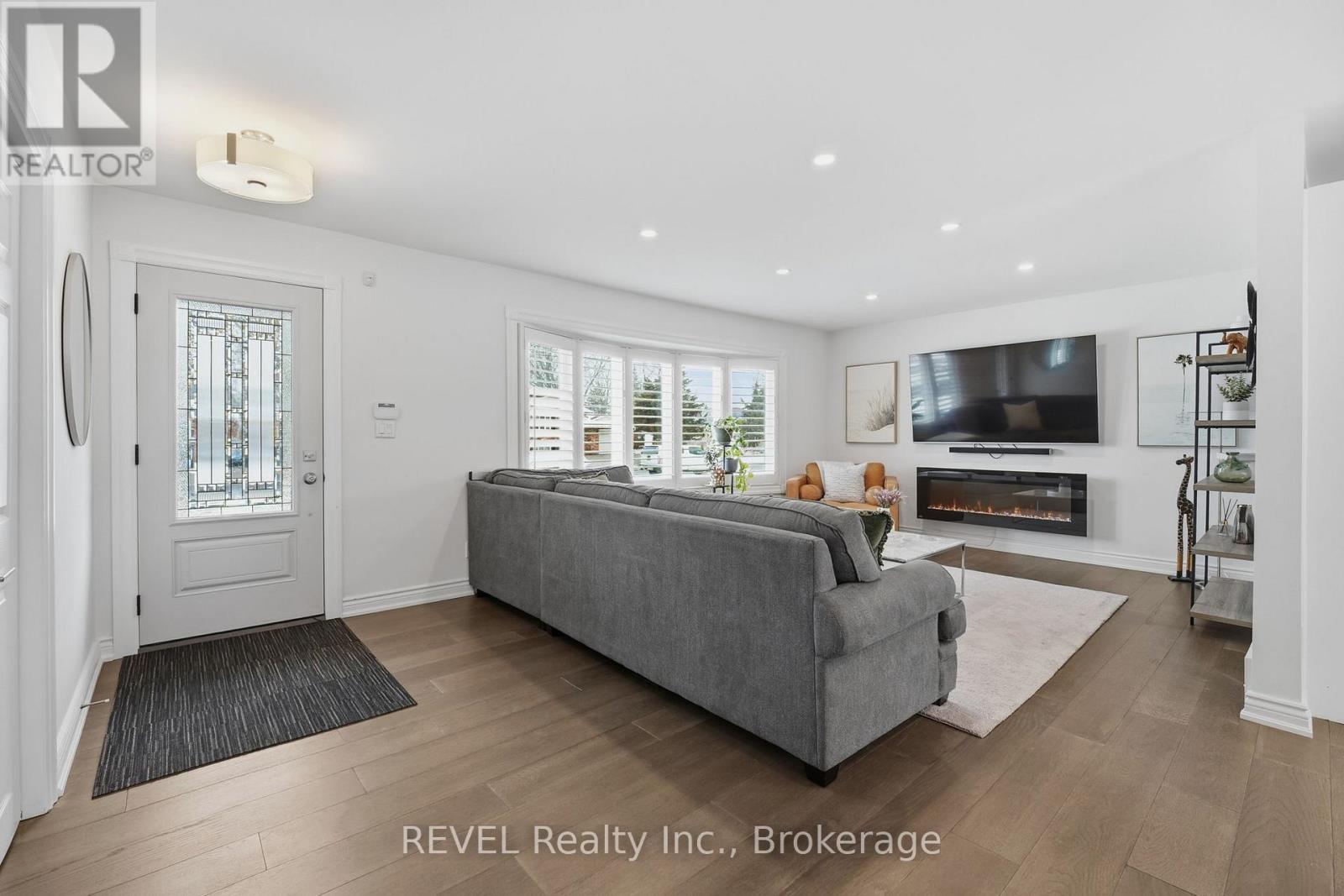 13 Crestcombe Road, St. Catharines, Ontario  L2S 2J5 - Photo 7 - X12800732