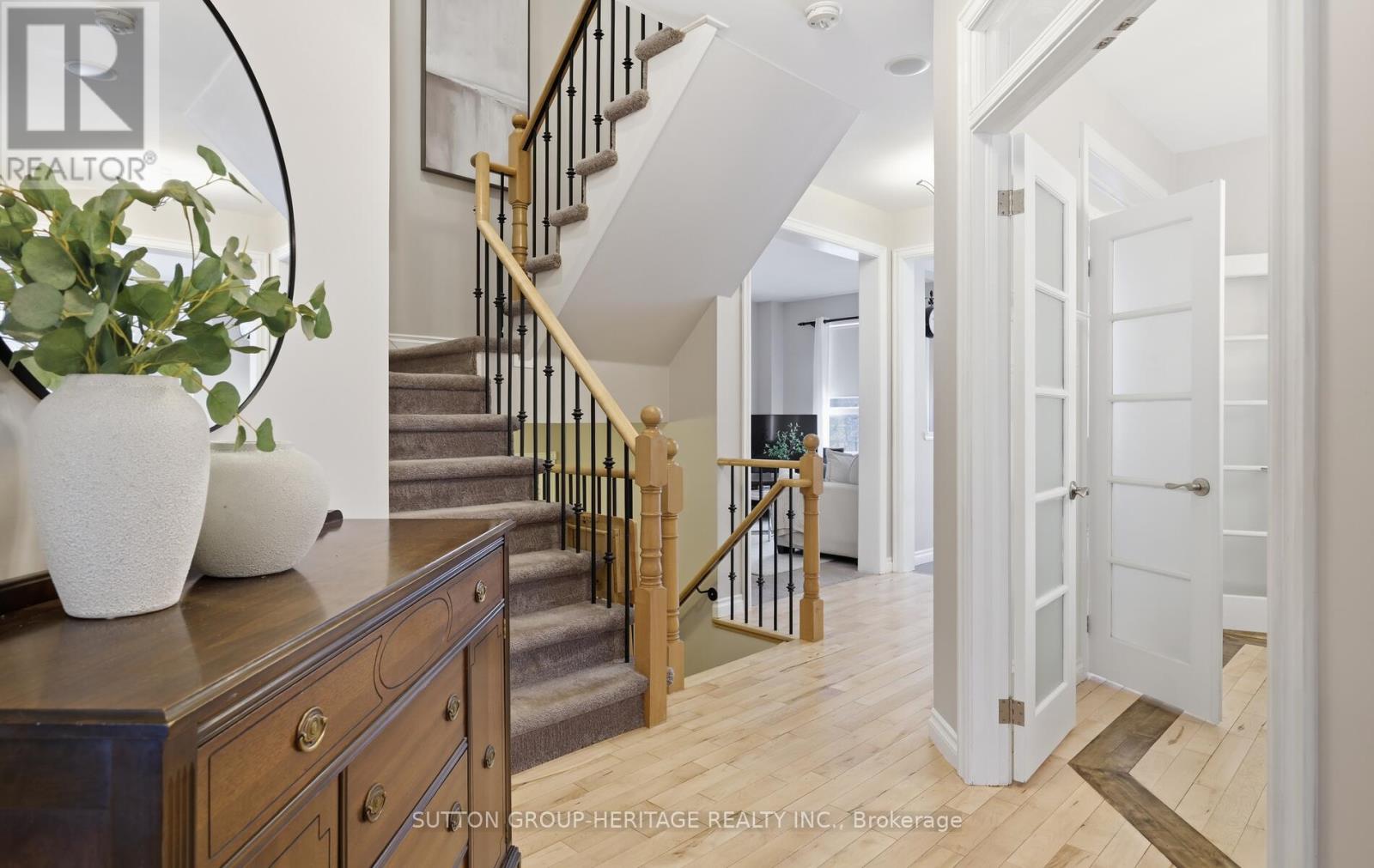 1423 Ashgrove Crescent, Oshawa, Ontario  L1K 2W4 - Photo 3 - E12800710