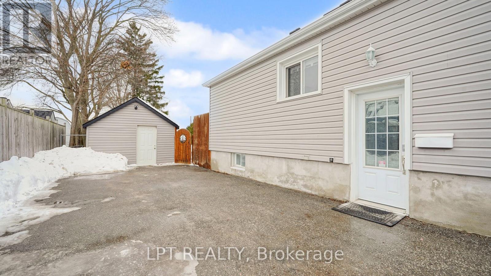 734 Hortop Street, Oshawa (Centennial), Ontario  L1G 4N9 - Photo 3 - E12800728