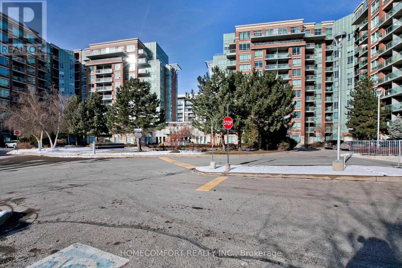 109 - 62 Suncrest Boulevard, Markham, Ontario  L3T 7Y6 - Photo 6 - N12800738