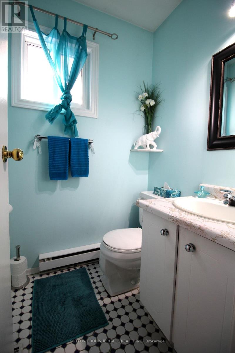 56 Parker Crescent, Ajax, Ontario  L1S 3R5 - Photo 12 - E12797008