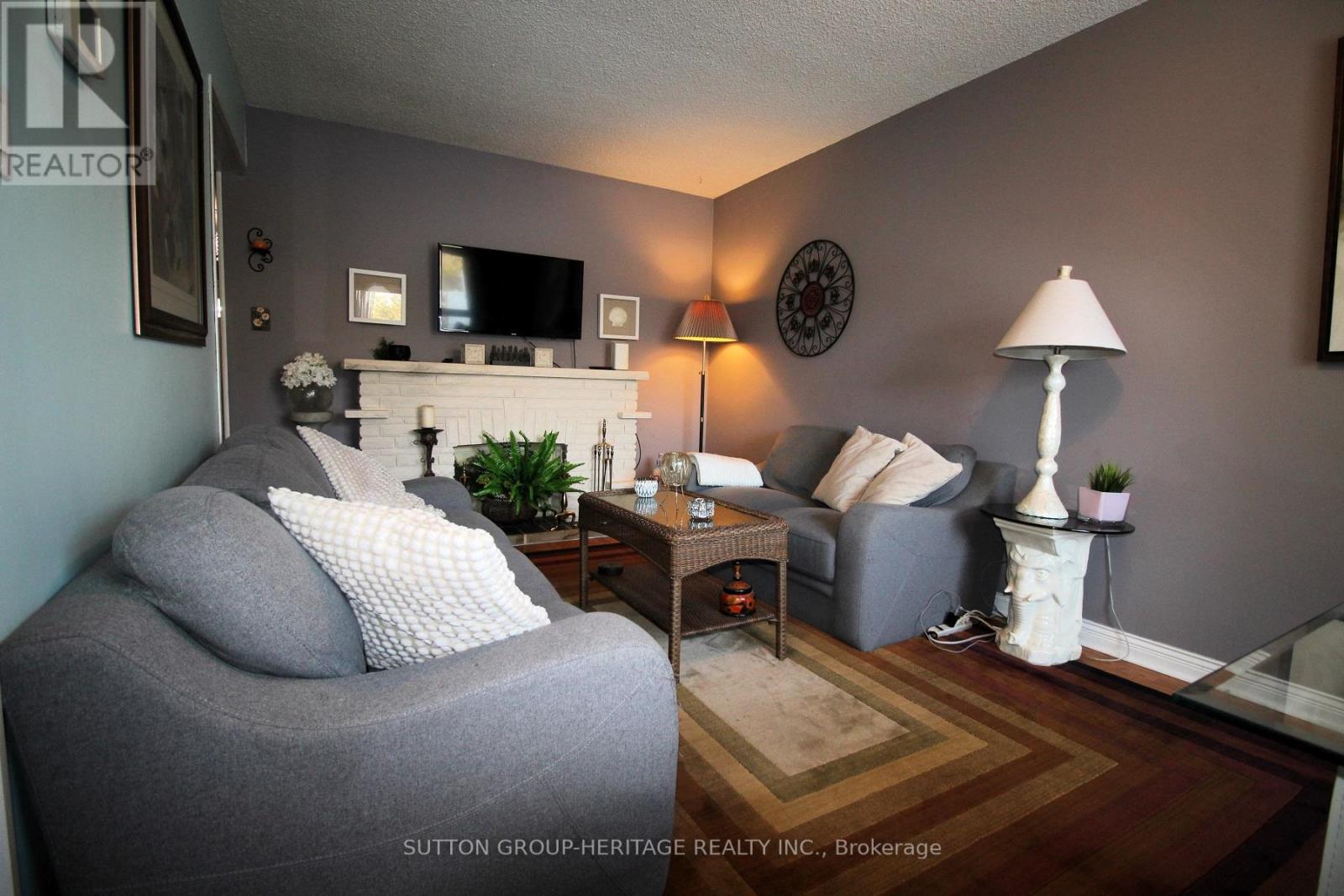 56 Parker Crescent, Ajax, Ontario  L1S 3R5 - Photo 4 - E12797008