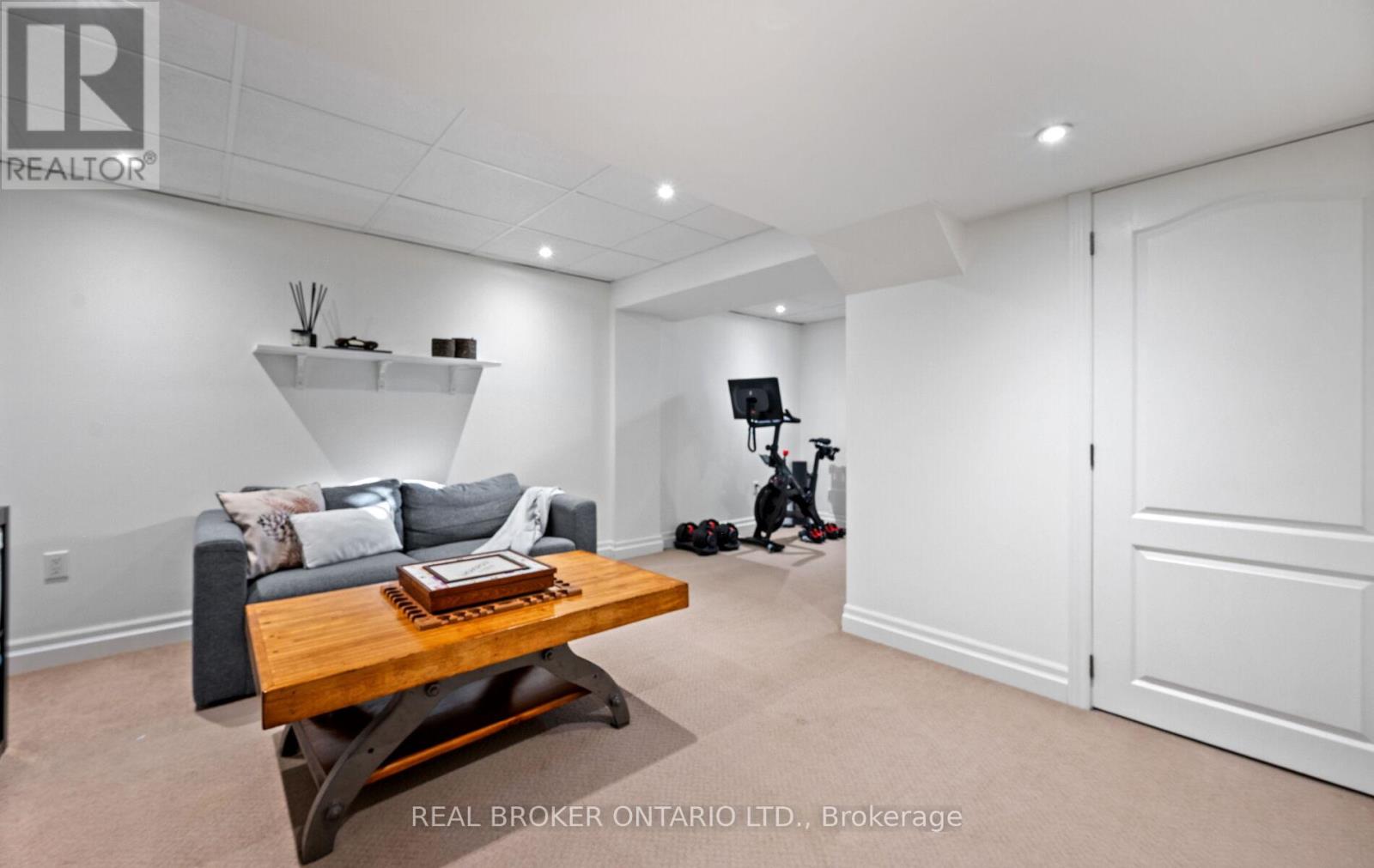 6060 Clover Ridge Crescent, Mississauga, Ontario  L5N 7B3 - Photo 23 - W12800740