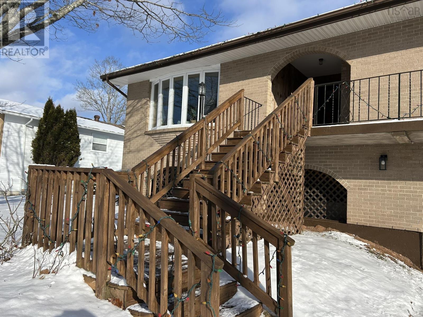 77 Harris Avenue, Truro, Nova Scotia  B2N 3N3 - Photo 4 - 202600183