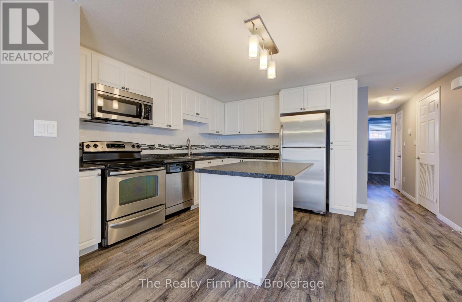 H - 236 Rachel Crescent, Kitchener, Ontario  N2R 0E1 - Photo 16 - X12800764