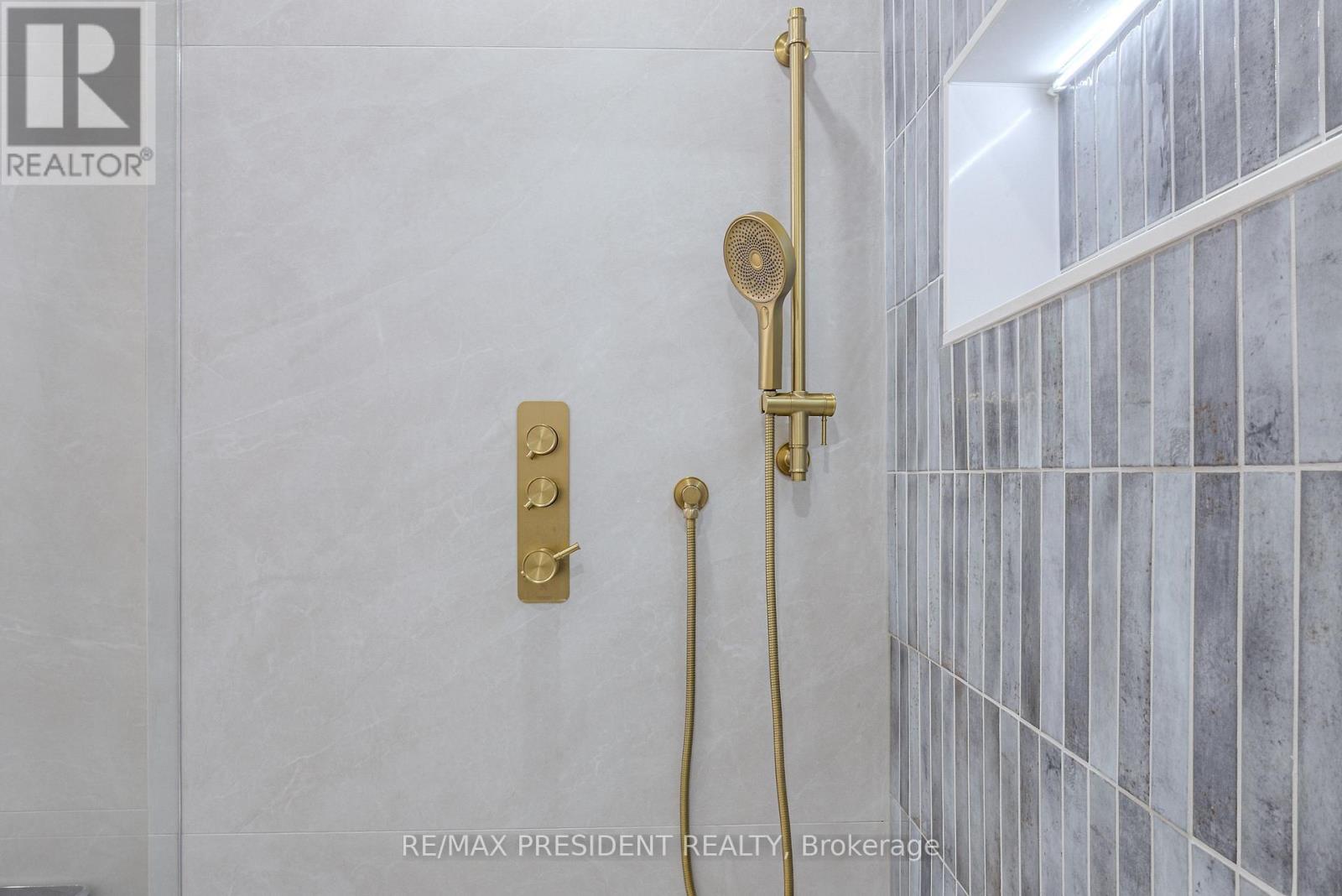 42 Mount Forest Drive, Brampton, Ontario  L6Z 1B7 - Photo 30 - W12796790