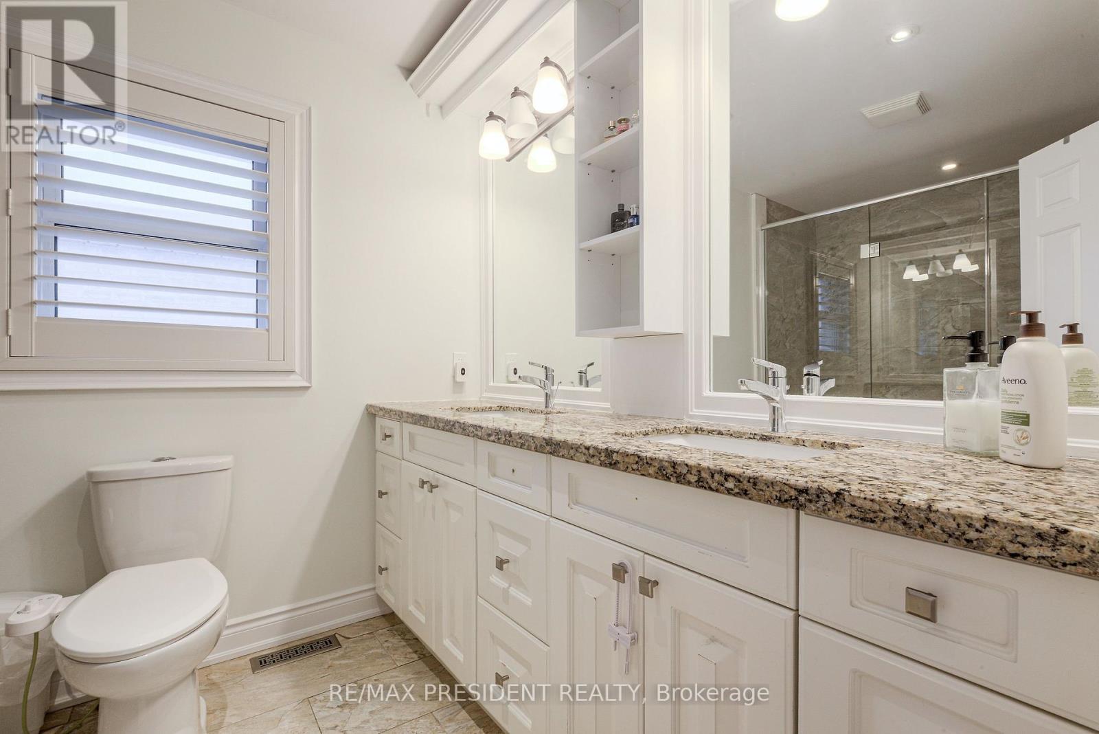 42 Mount Forest Drive, Brampton, Ontario  L6Z 1B7 - Photo 38 - W12796790