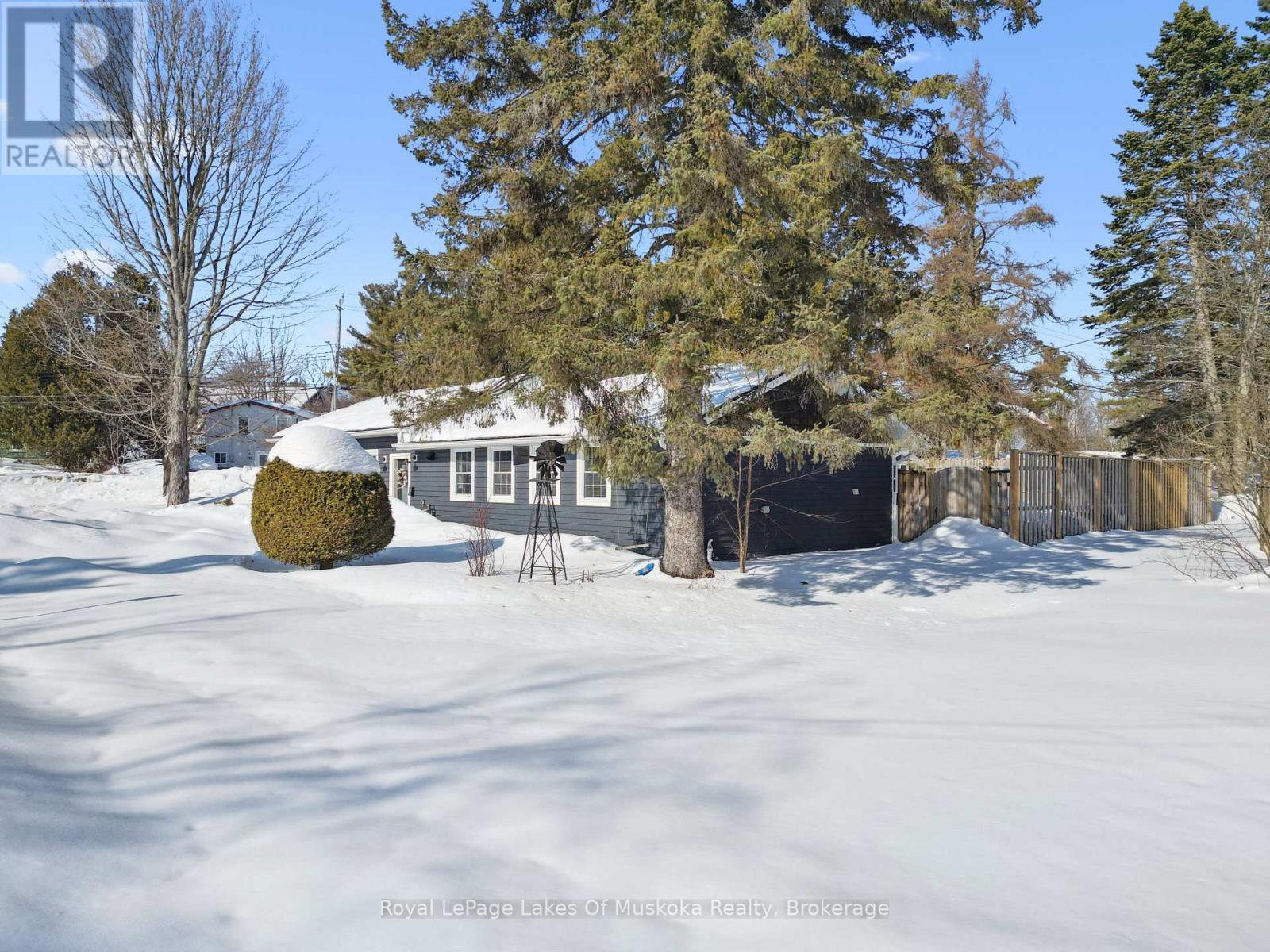 293 Hiram Street, Bracebridge, Ontario  P1L 2C3 - Photo 3 - X12800810