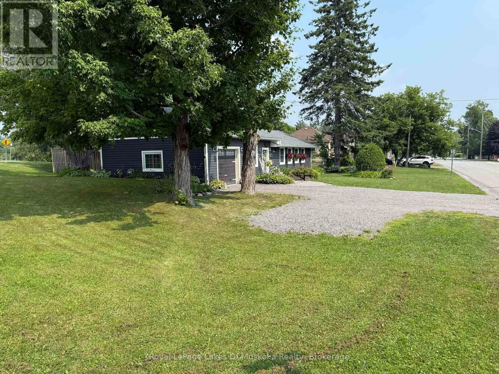 293 Hiram Street, Bracebridge, Ontario  P1L 2C3 - Photo 35 - X12800810