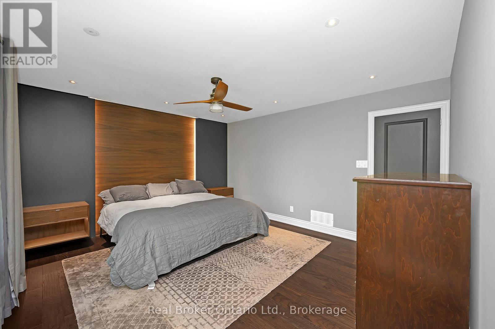 10158 Old Pine Crest Road, Halton Hills, Ontario  L0P 1K0 - Photo 32 - W12800796