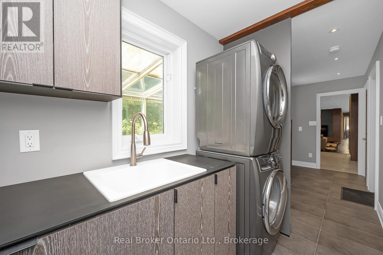 10158 Old Pine Crest Road, Halton Hills, Ontario  L0P 1K0 - Photo 26 - W12800796