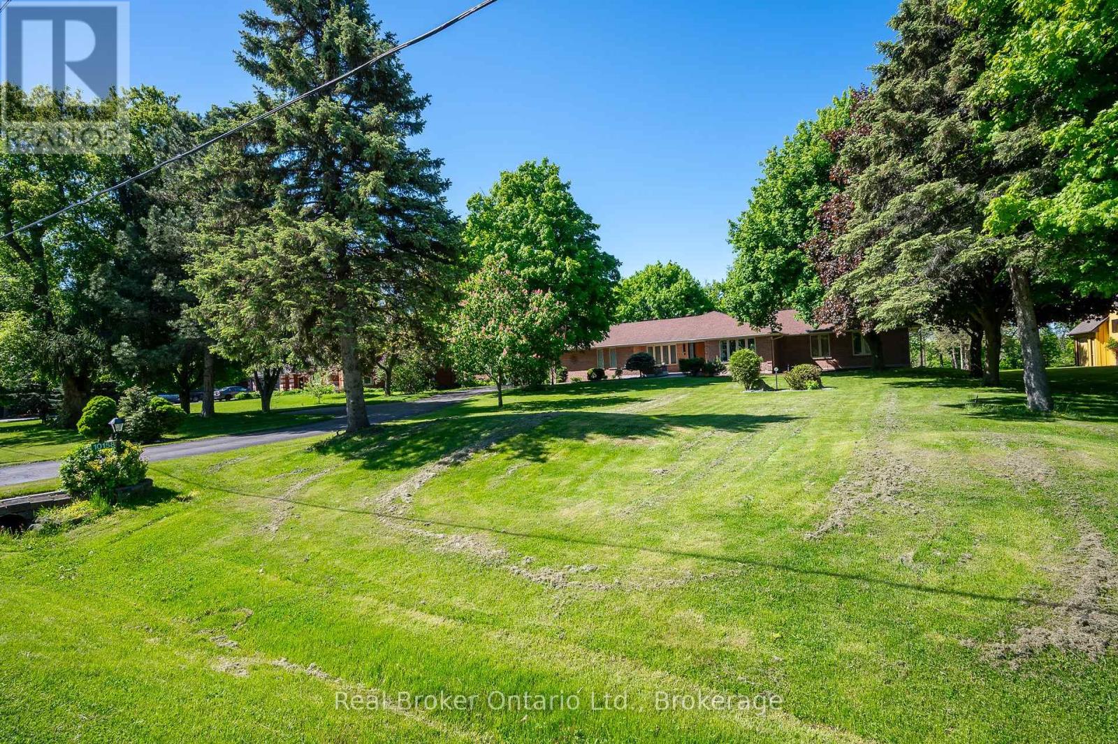 10158 Old Pine Crest Road, Halton Hills, Ontario  L0P 1K0 - Photo 7 - W12800796