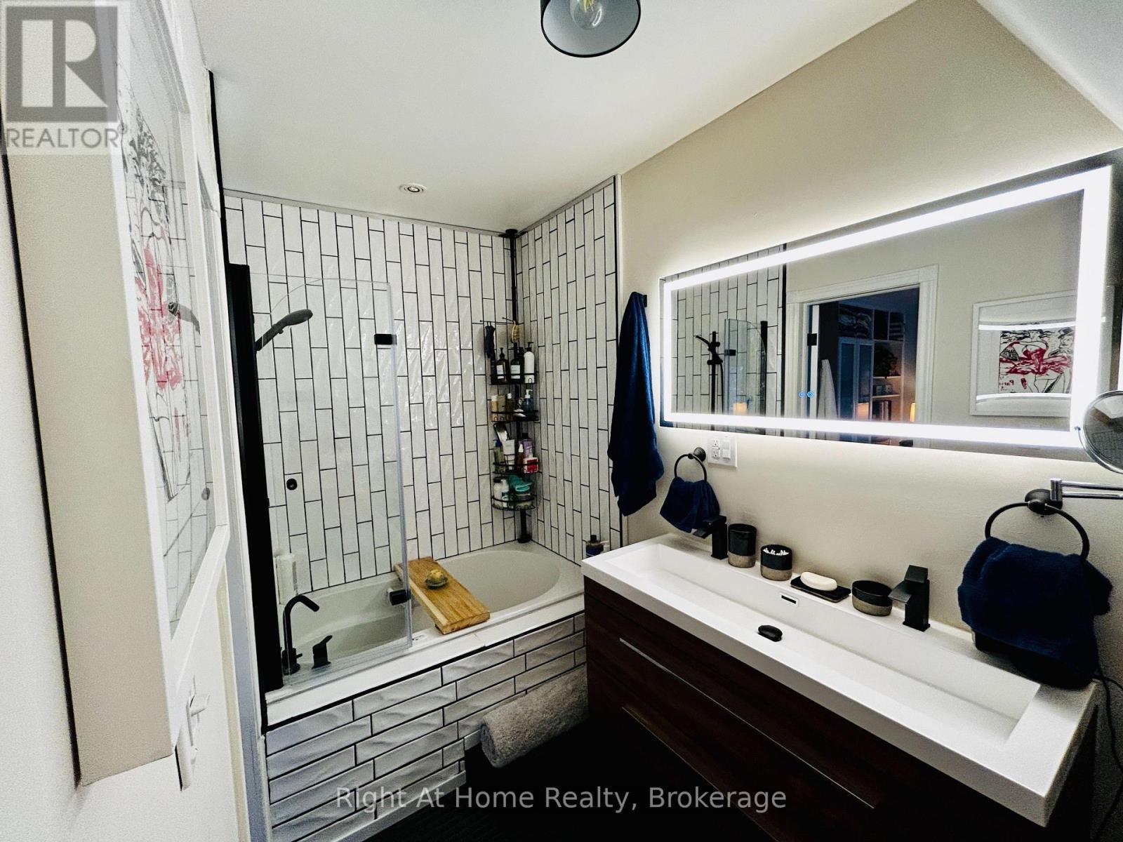 109 Brant Street, Oakville, Ontario  L6K 2Z7 - Photo 31 - W12800836