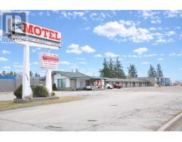 1701 LONDON LINE, Sarnia, Ontario