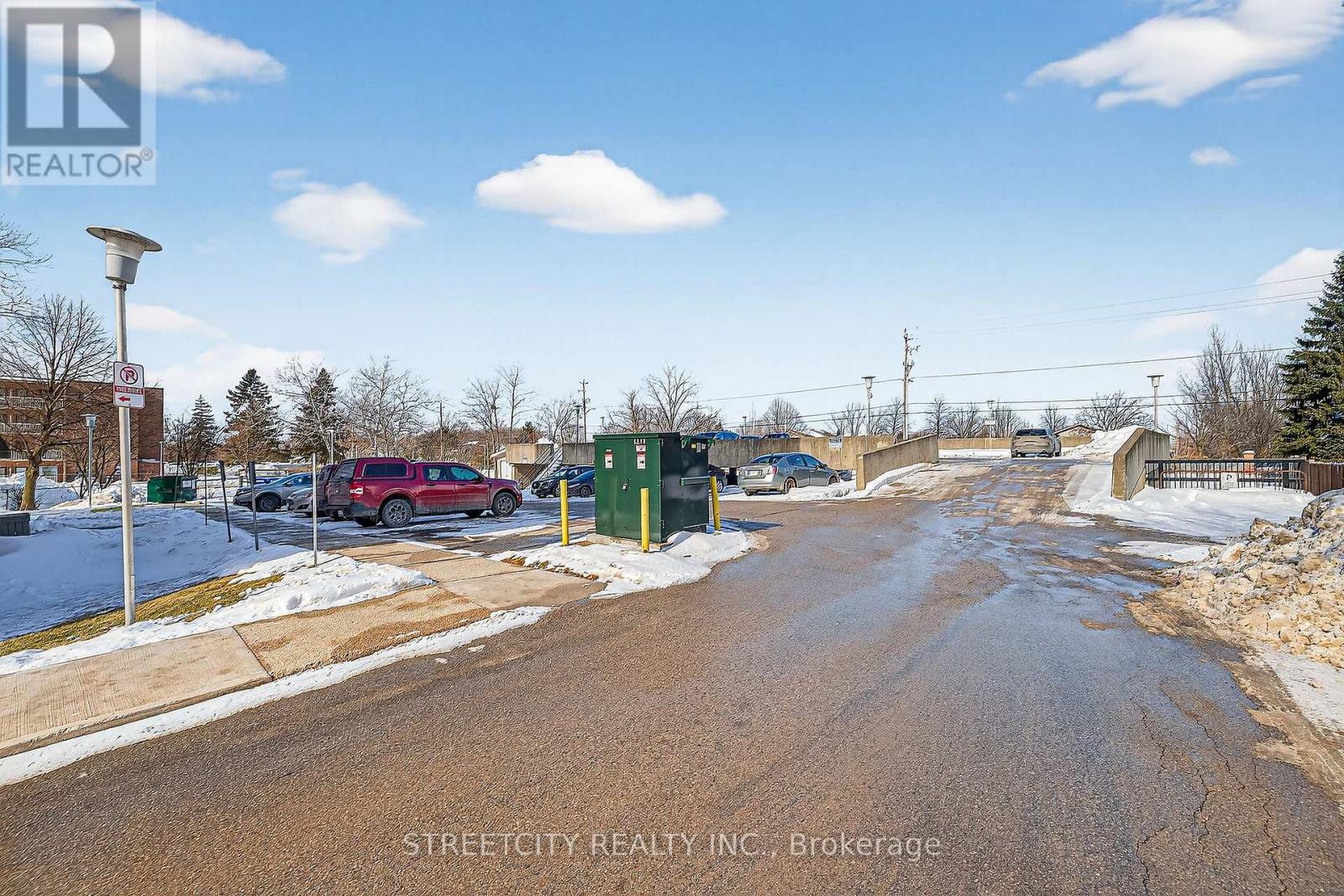 205 - 76 Baseline Road, London South, Ontario  N6J 4X6 - Photo 32 - X12800838