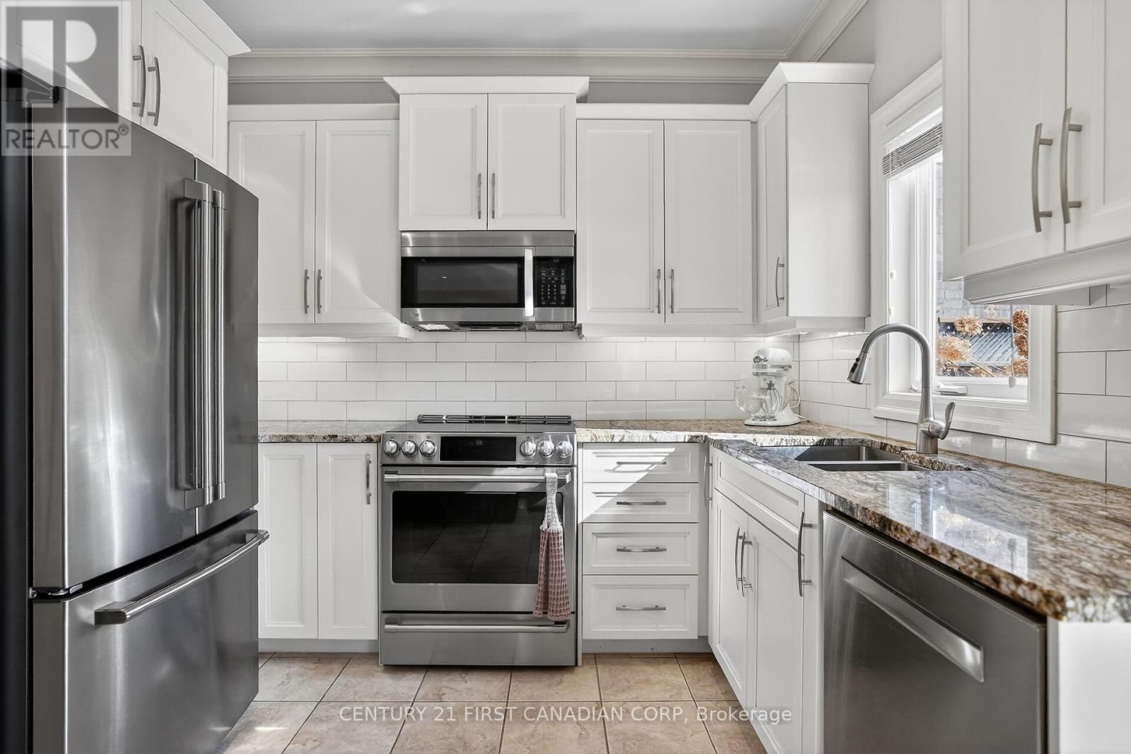 38 - 777 Apricot Drive, London South, Ontario  N6K 5B3 - Photo 14 - X12800858