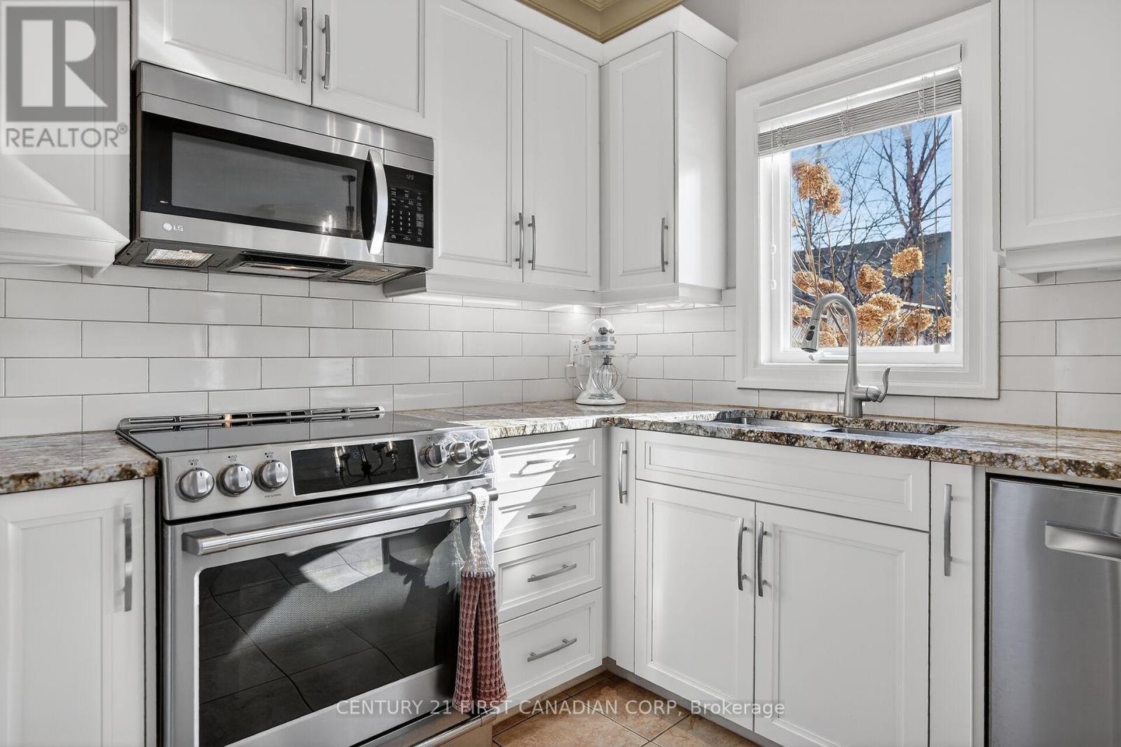 38 - 777 Apricot Drive, London South, Ontario  N6K 5B3 - Photo 17 - X12800858