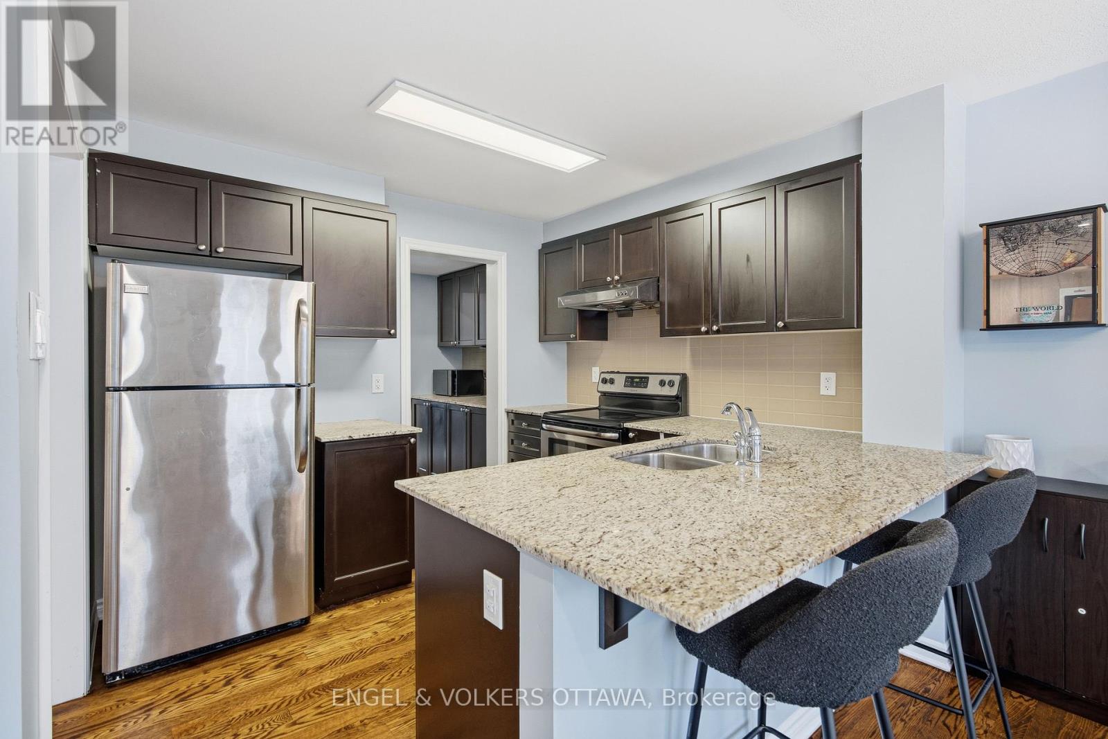 476 Coldwater Crescent, Ottawa, Ontario  K2M 0J2 - Photo 12 - X12800846