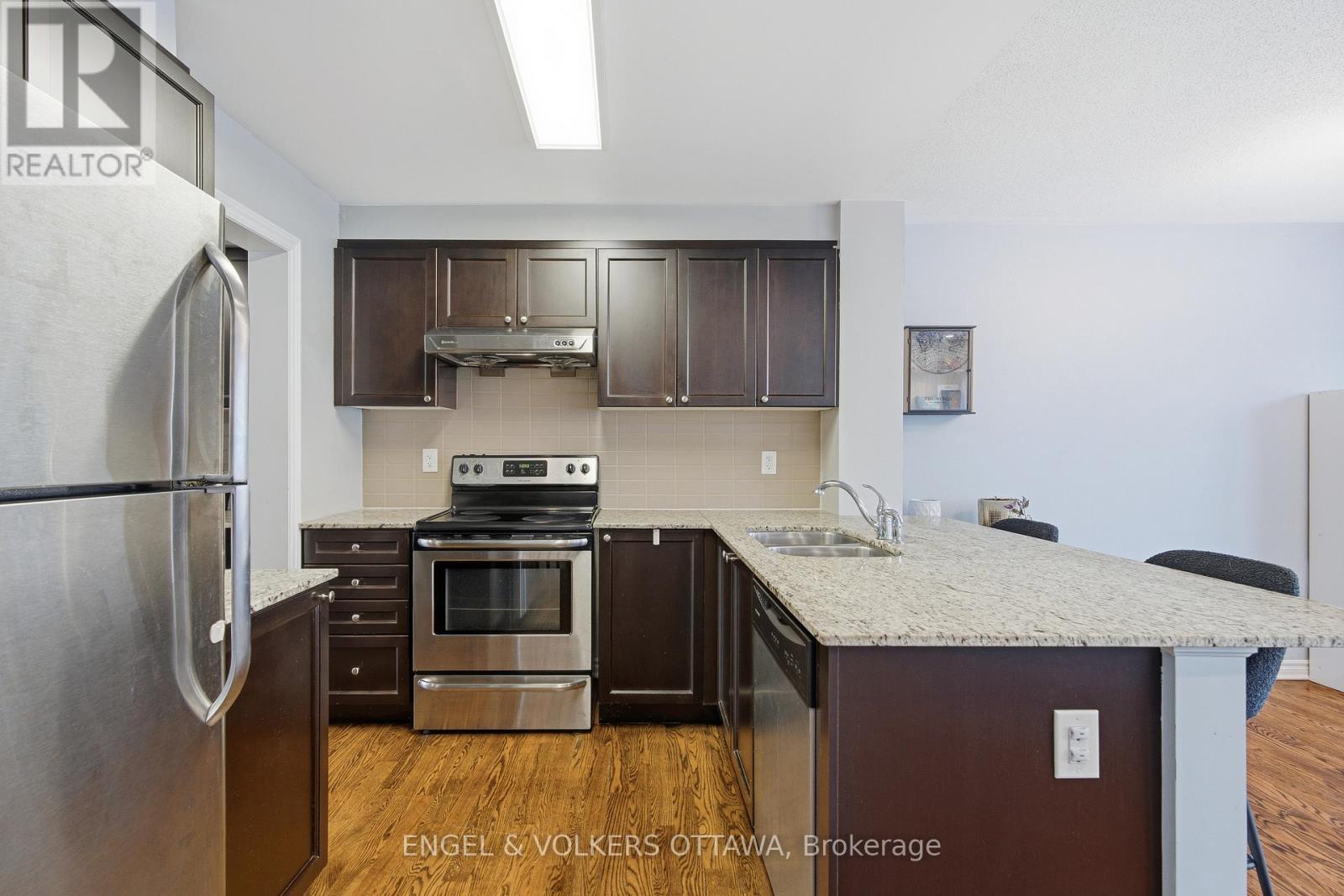 476 Coldwater Crescent, Ottawa, Ontario  K2M 0J2 - Photo 13 - X12800846