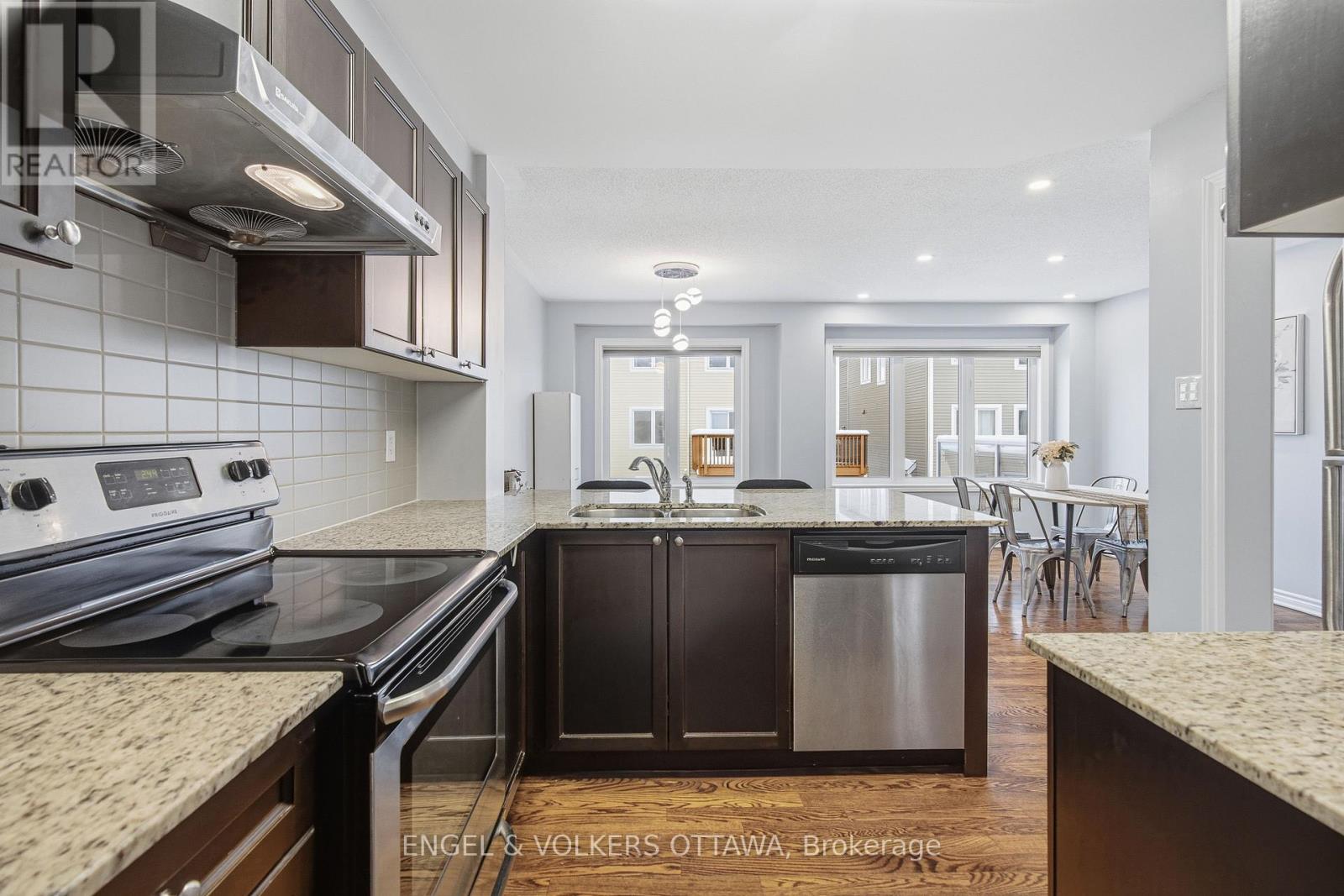 476 Coldwater Crescent, Ottawa, Ontario  K2M 0J2 - Photo 14 - X12800846