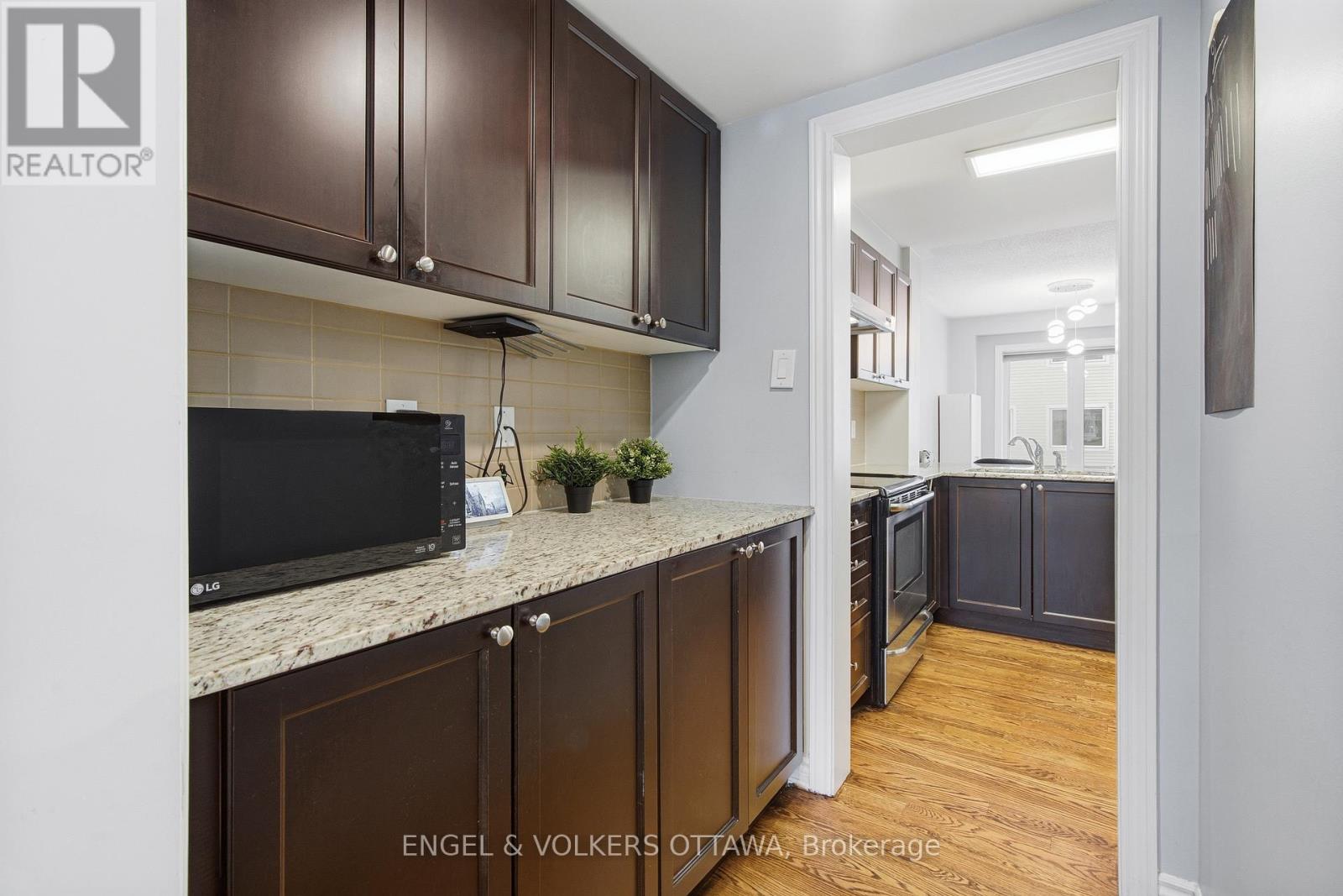 476 Coldwater Crescent, Ottawa, Ontario  K2M 0J2 - Photo 17 - X12800846