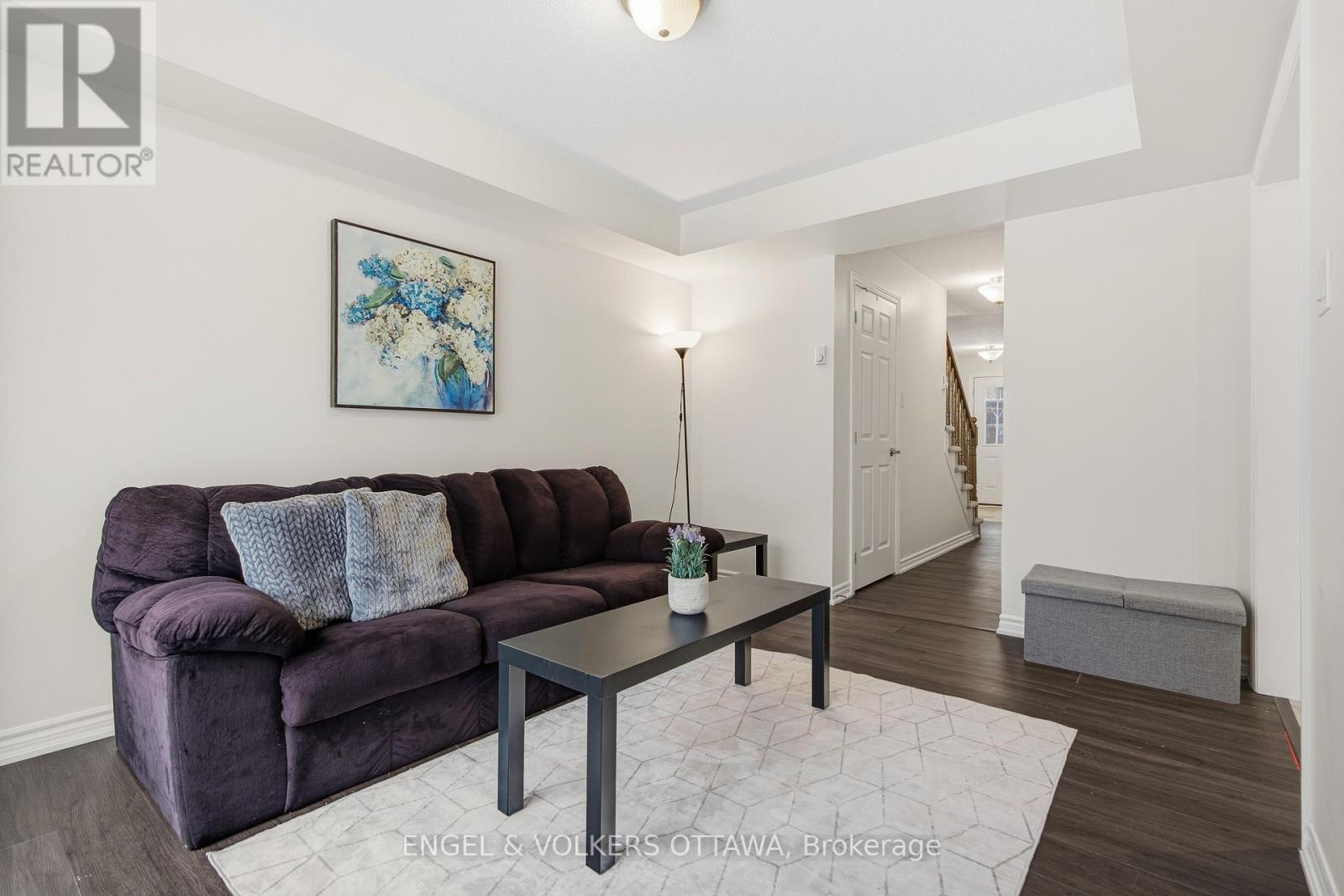 476 Coldwater Crescent, Ottawa, Ontario  K2M 0J2 - Photo 5 - X12800846